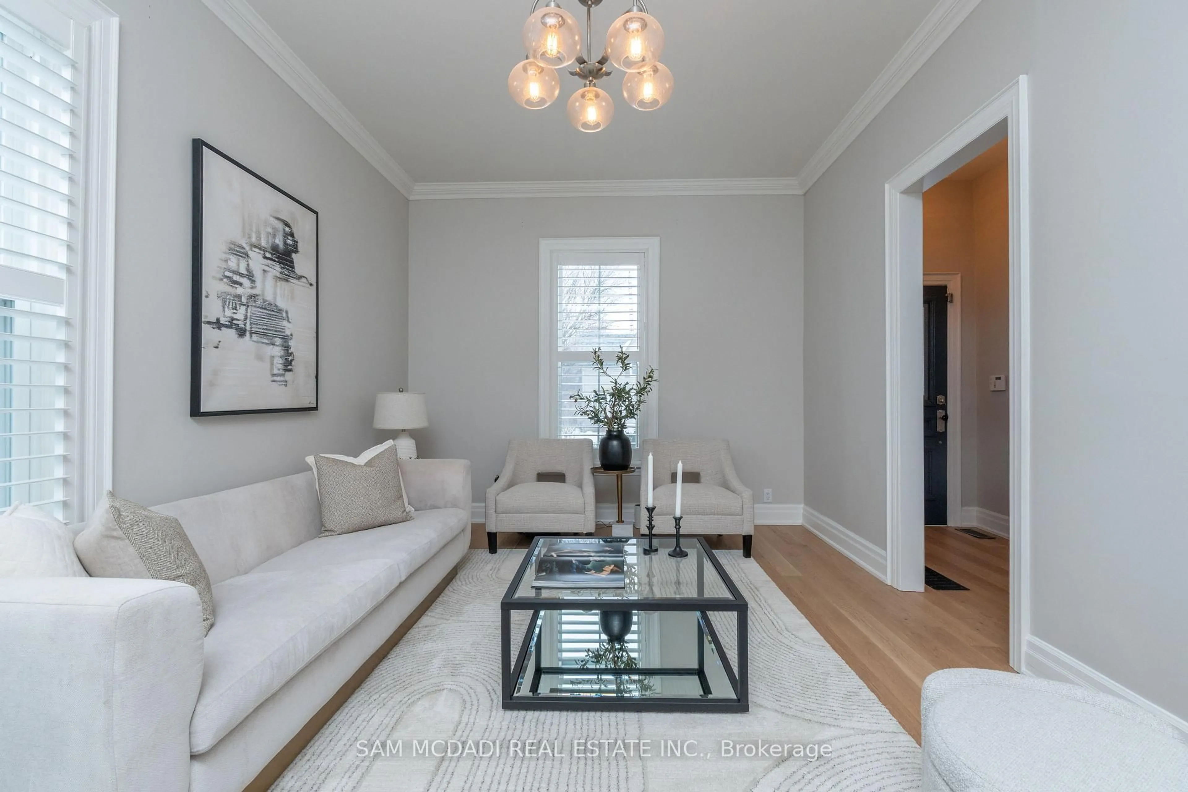 Living room with furniture, unknown for 25 Victoria St, Milton Ontario L9T 1S5