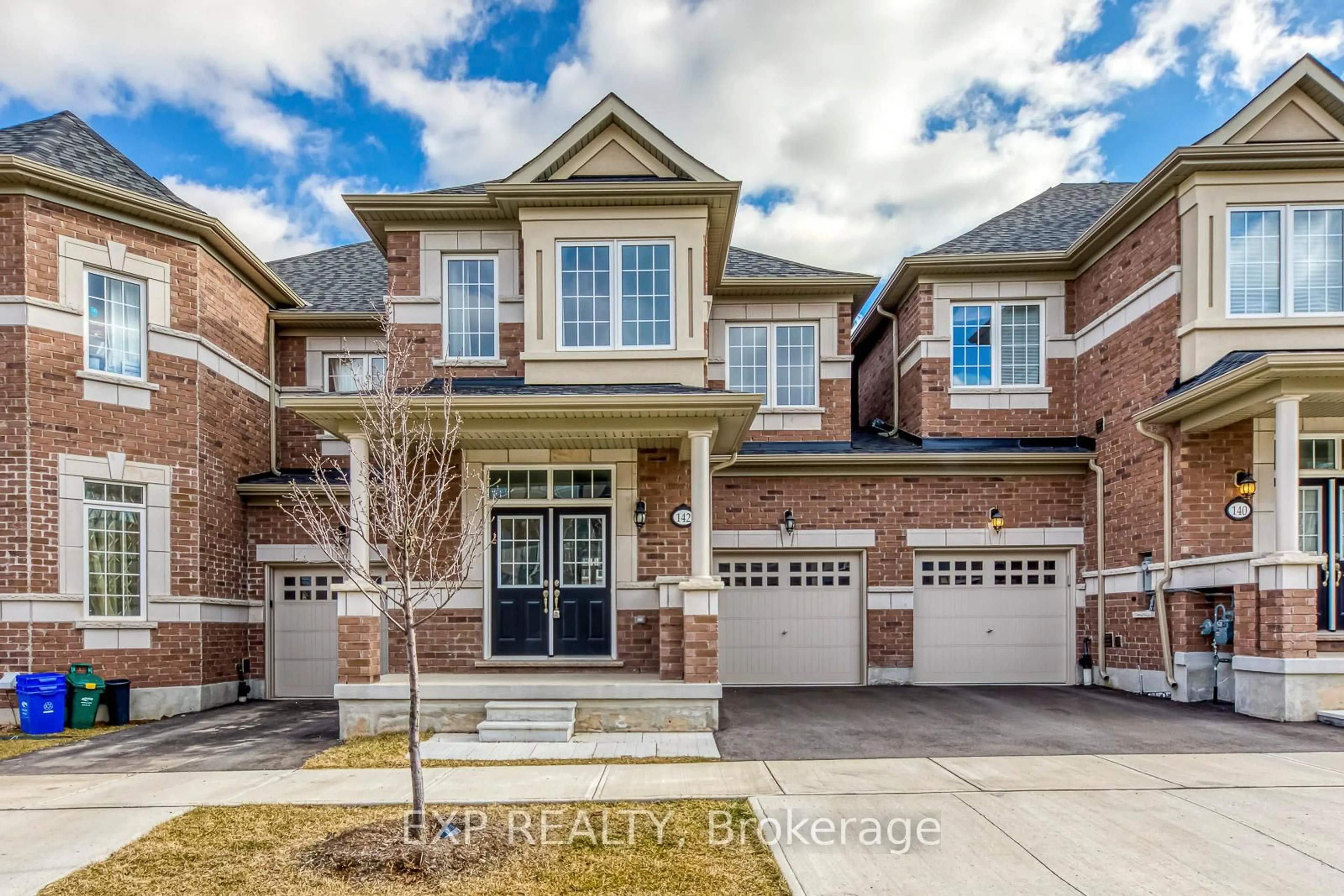 Home with brick exterior material, street for 142 Toucan Tr, Oakville Ontario L6H 0Y2