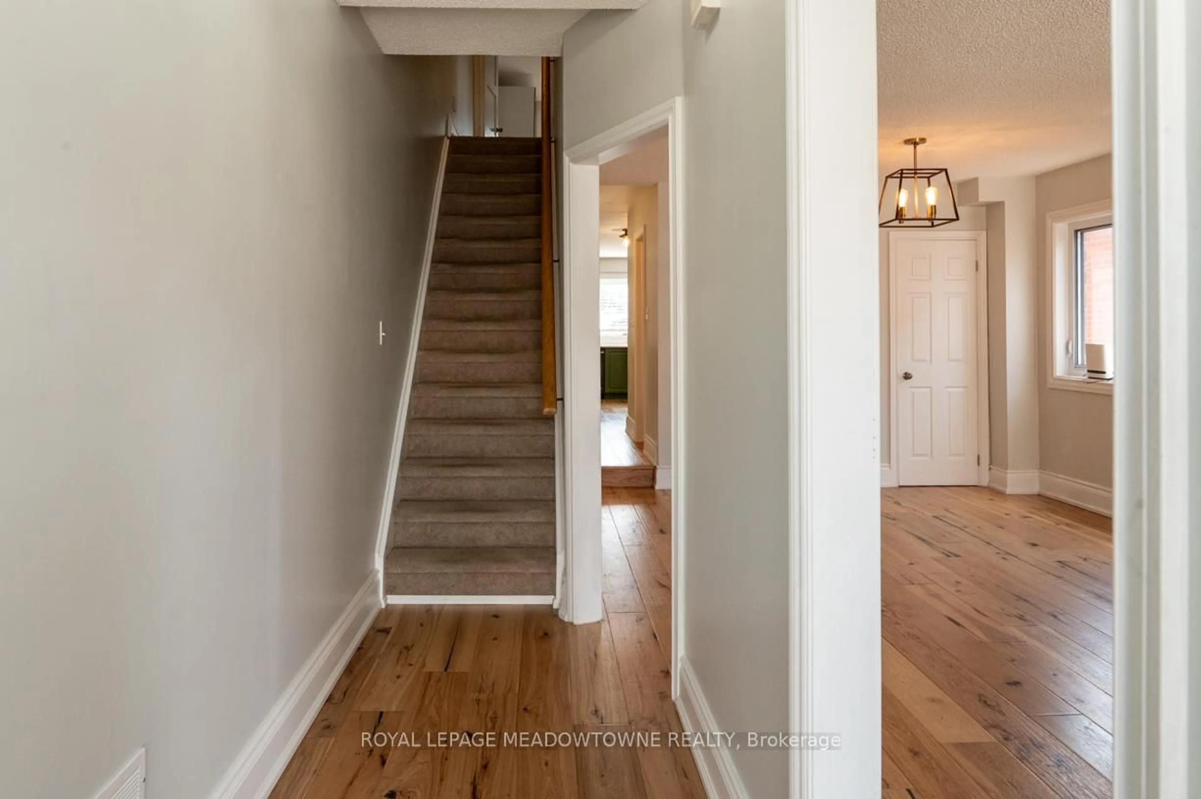 Indoor entryway for 17 Kersdale Ave, Toronto Ontario M6M 1C9