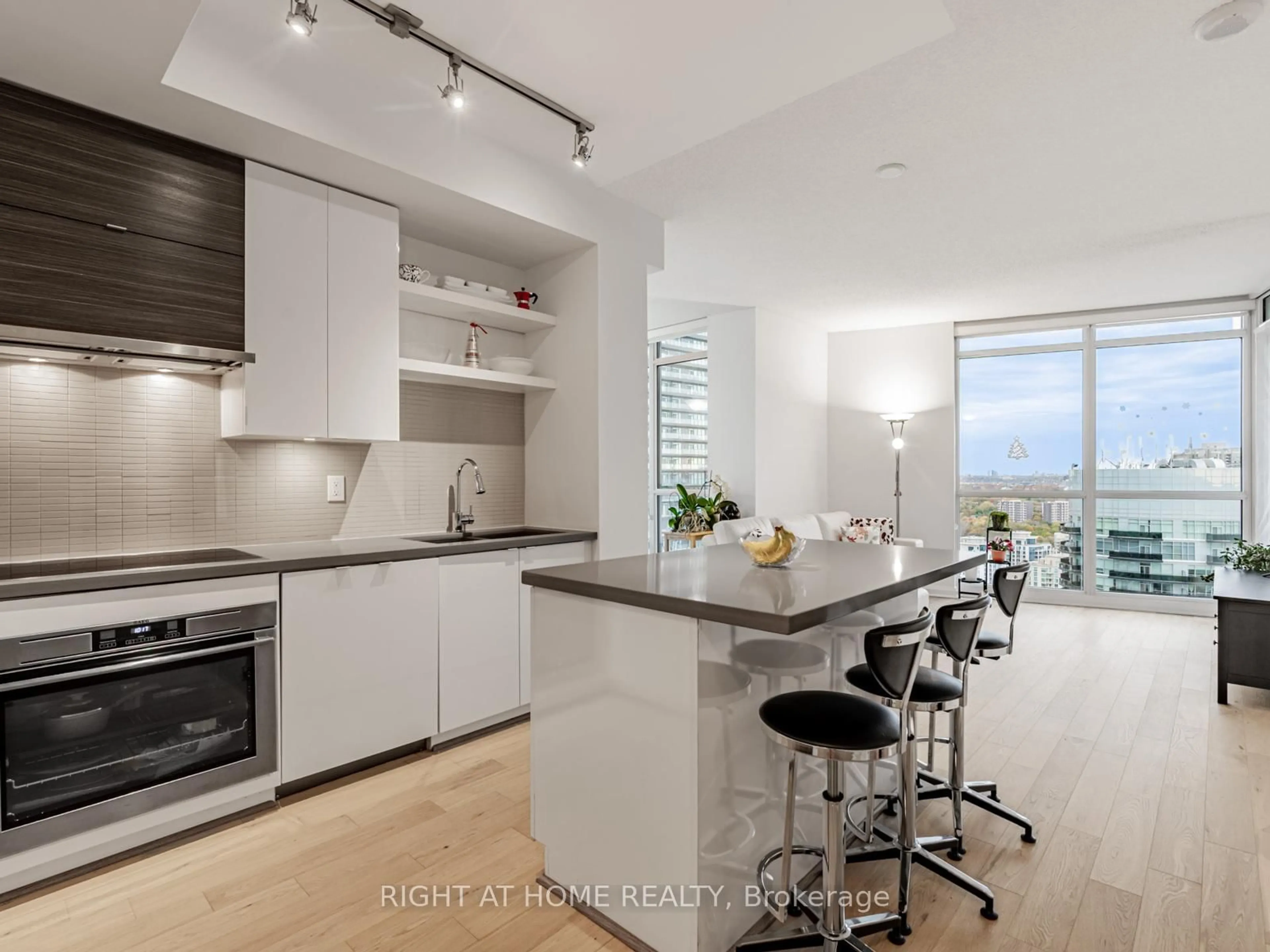 Unknown for 59 ANNIE CRAIG Dr #3507, Toronto Ontario M8V 0C4