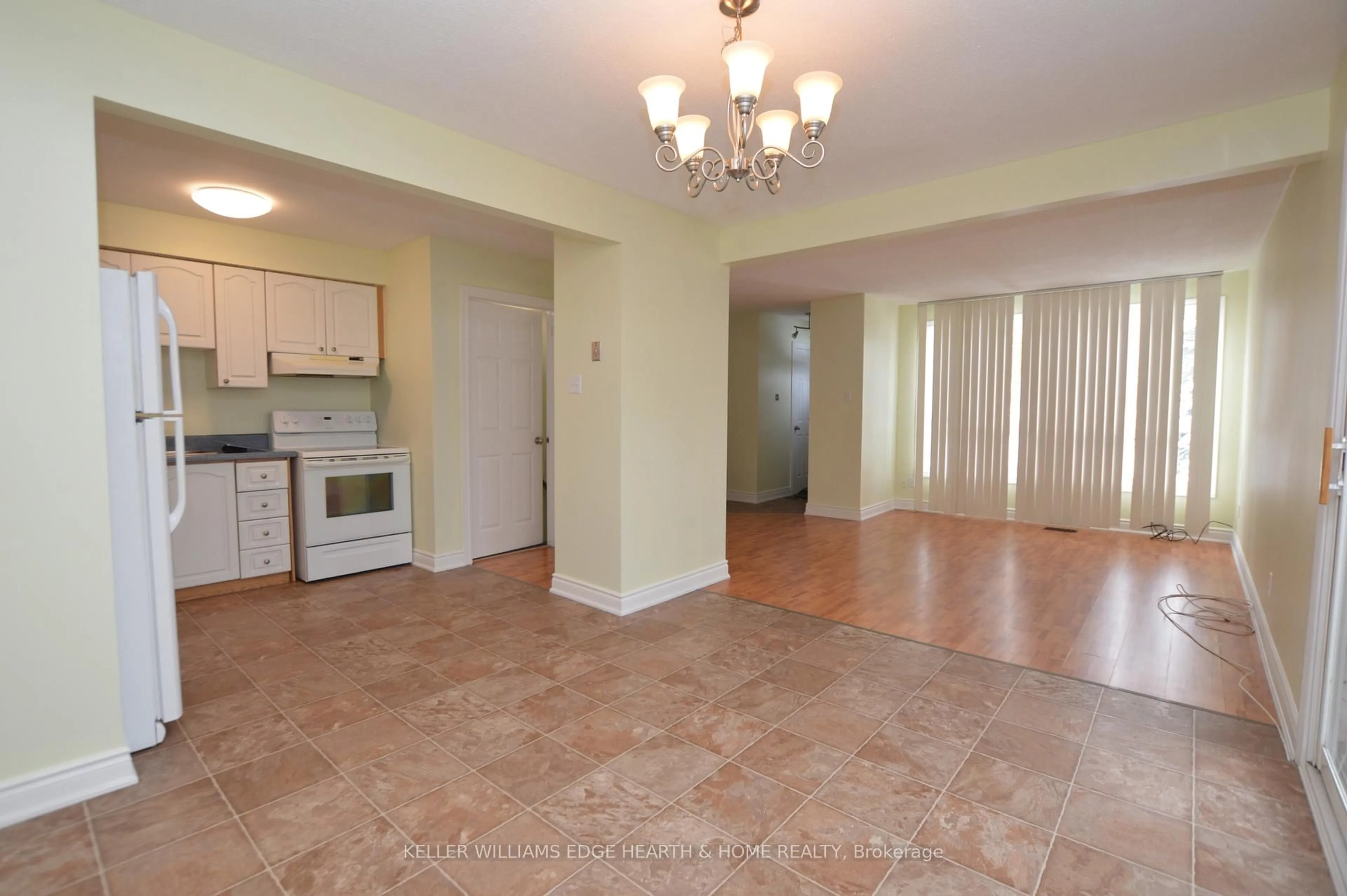 A pic of a room for 977 Francis Rd #2, Burlington Ontario L7T 3Z1