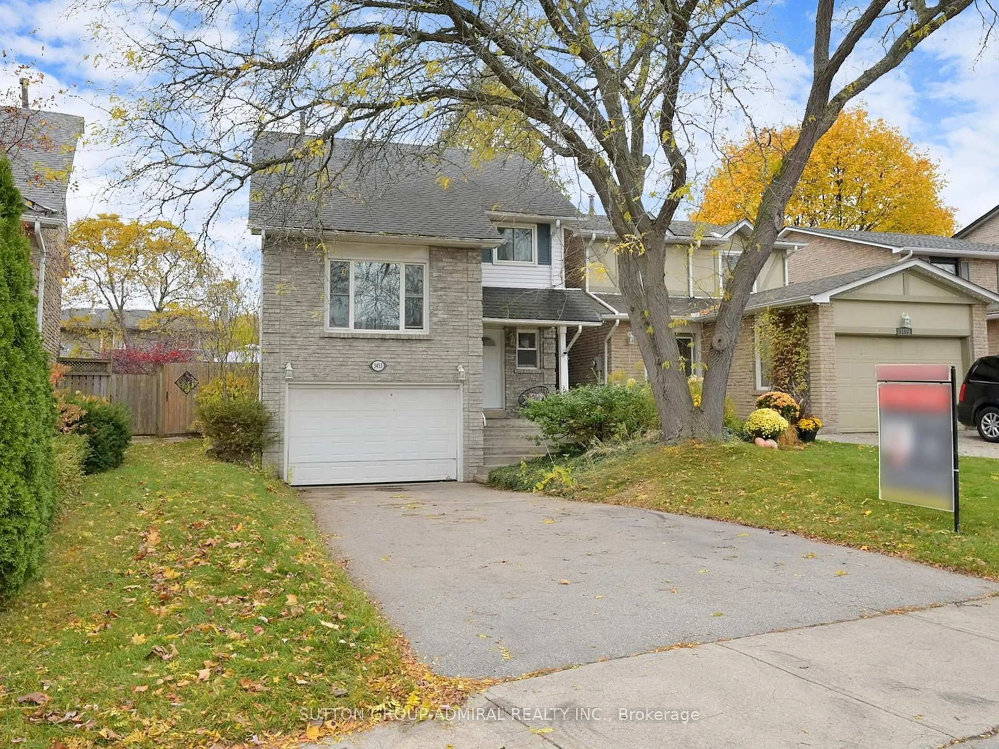 Home with brick exterior material, street for 3453 Hannibal Rd, Burlington Ontario L7M 1Z5