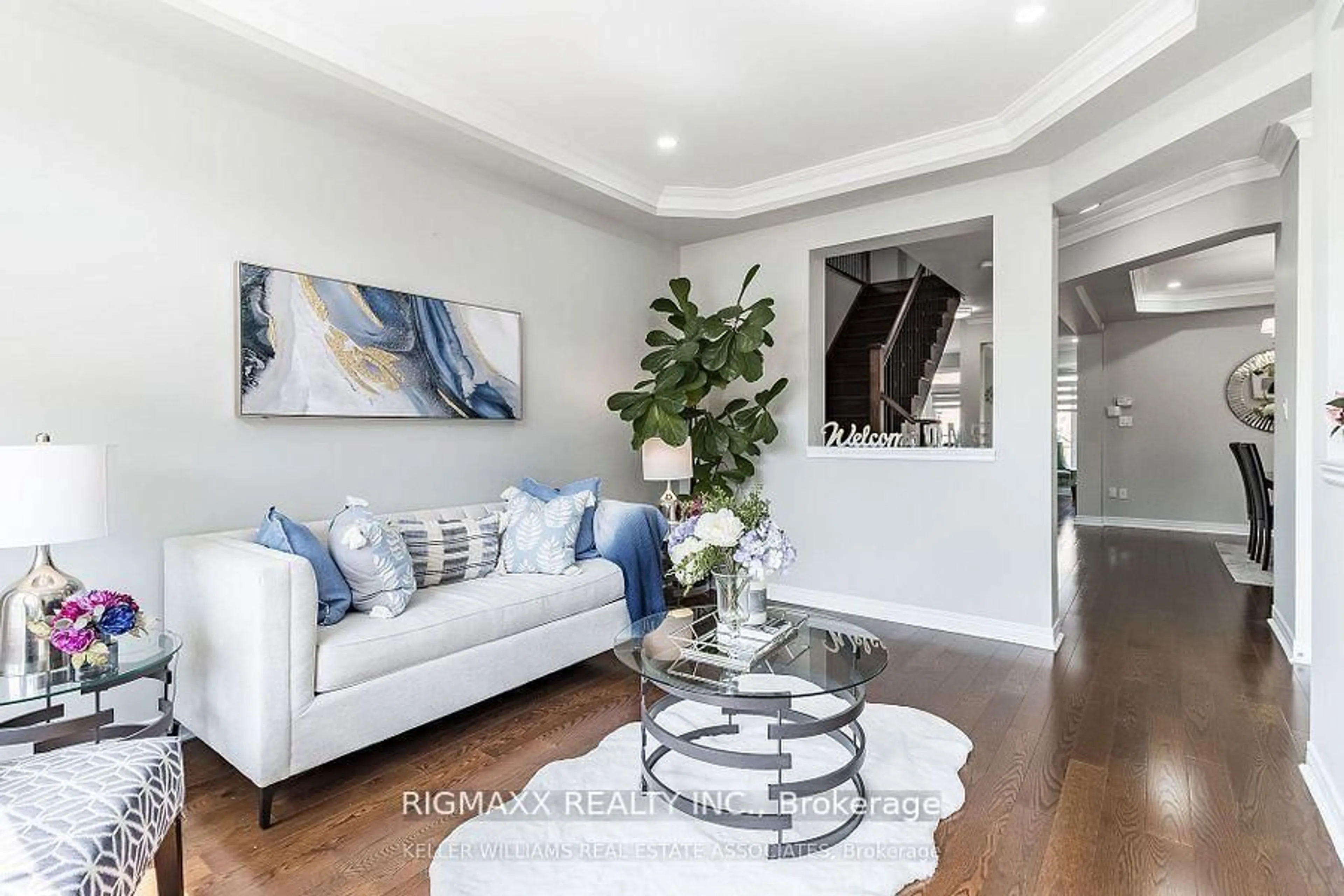 Living room with furniture, unknown for 7 Villanova Rd, Brampton Ontario L6Y 2Z4