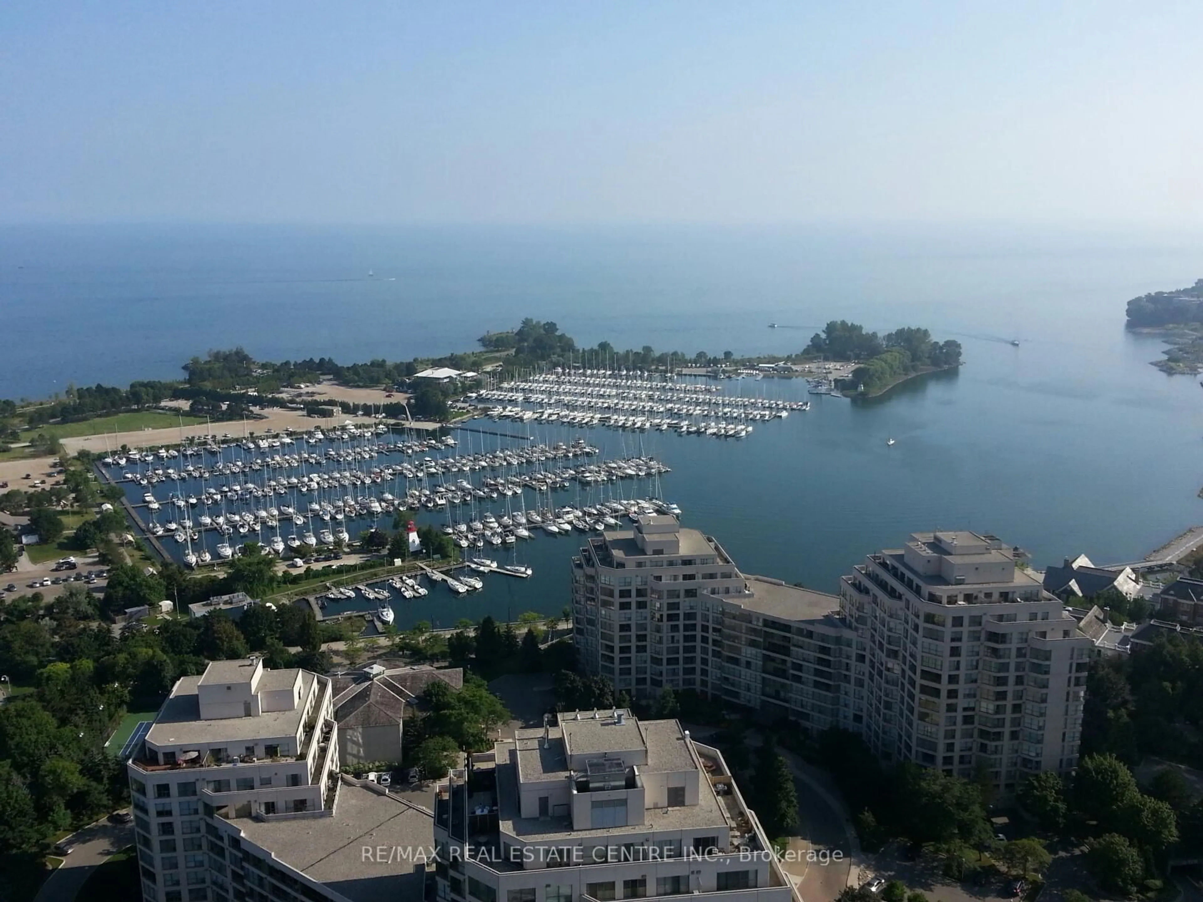 Blurry image for 2183 Lakeshore Blvd #2, Toronto Ontario M8V 0C7