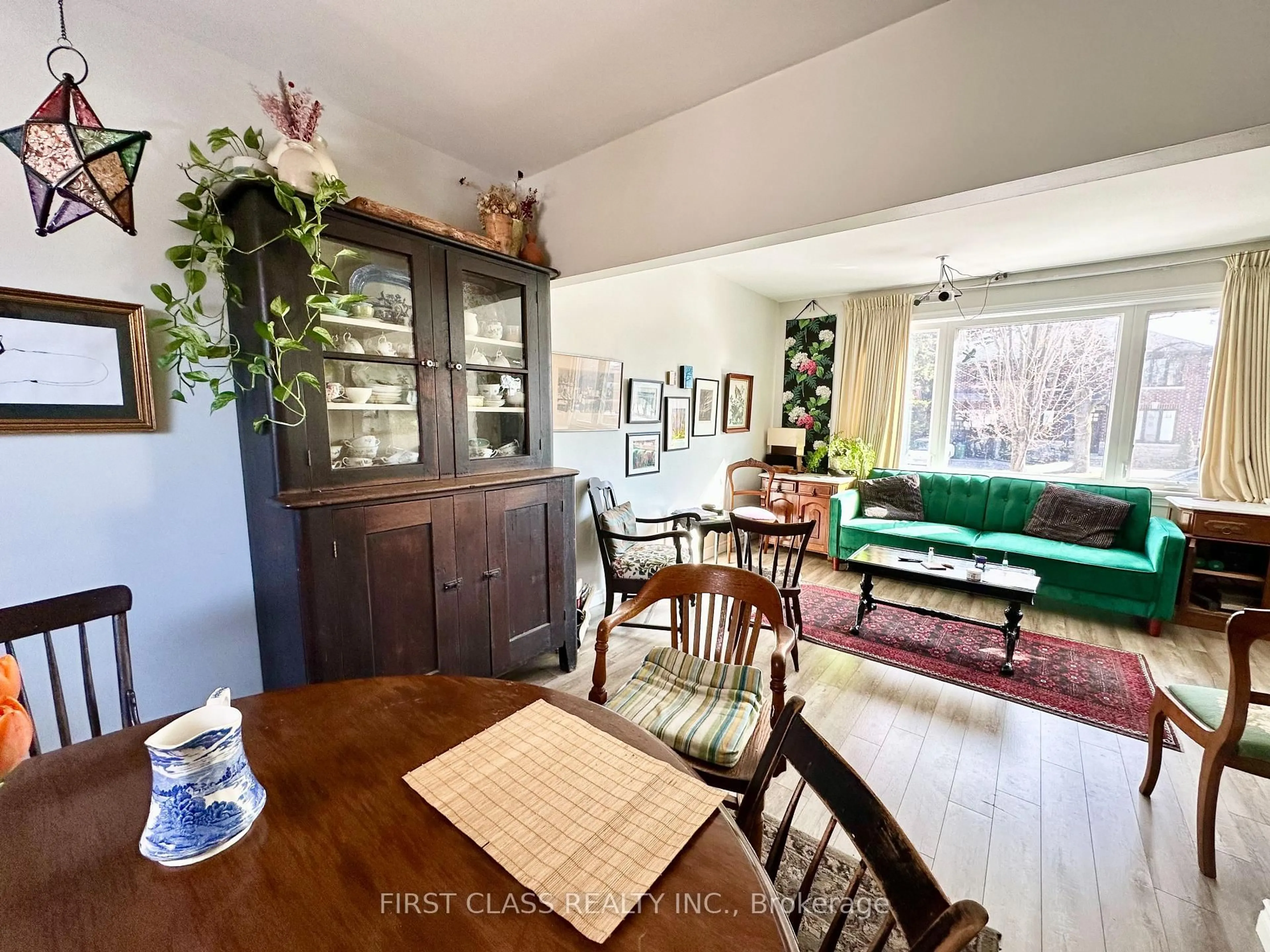 Dining room, unknown for 82 Hillcroft Dr, Toronto Ontario M9B 4X9