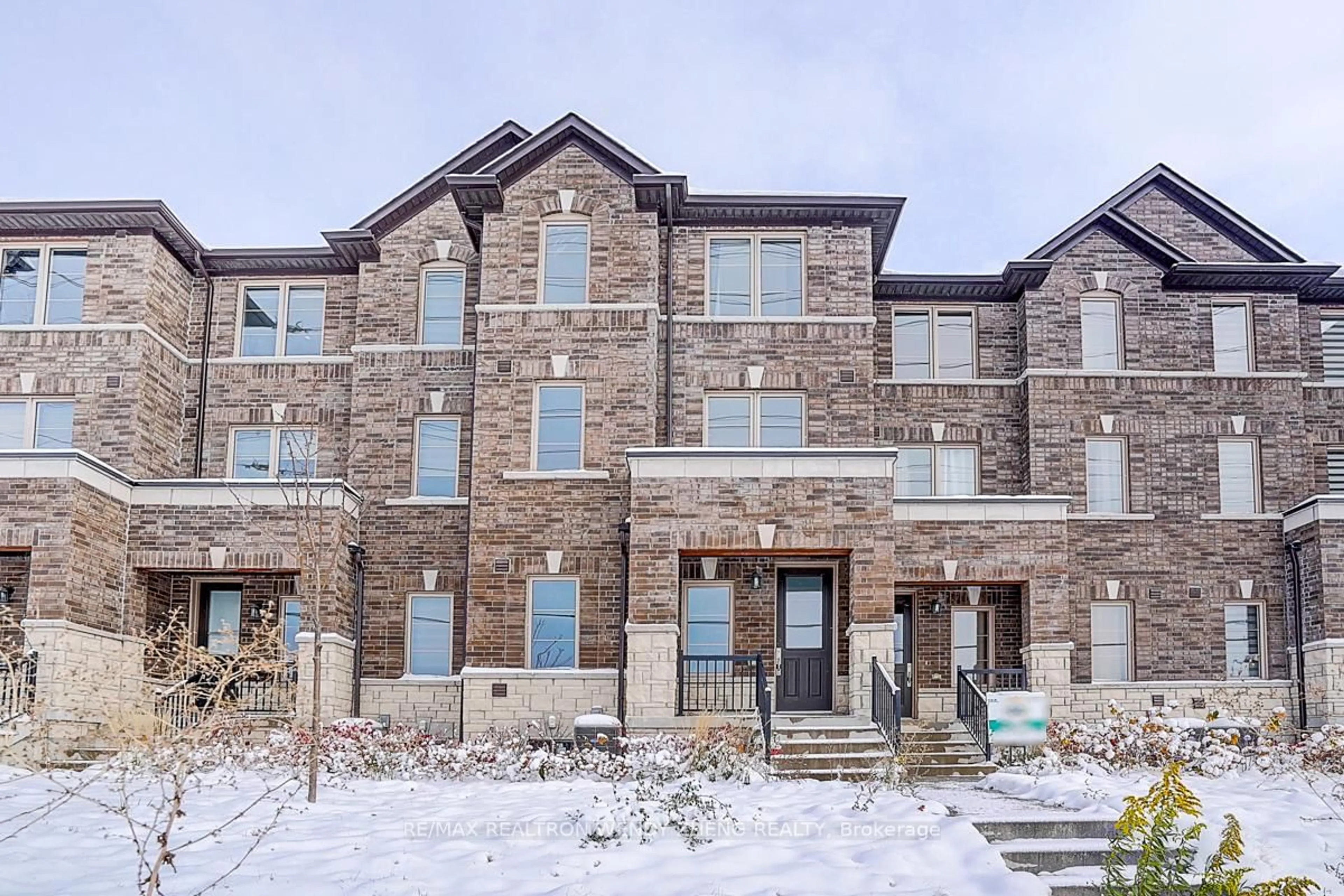 Home with brick exterior material, unknown for 34 Vestry Way, Brampton Ontario L6P 0N5