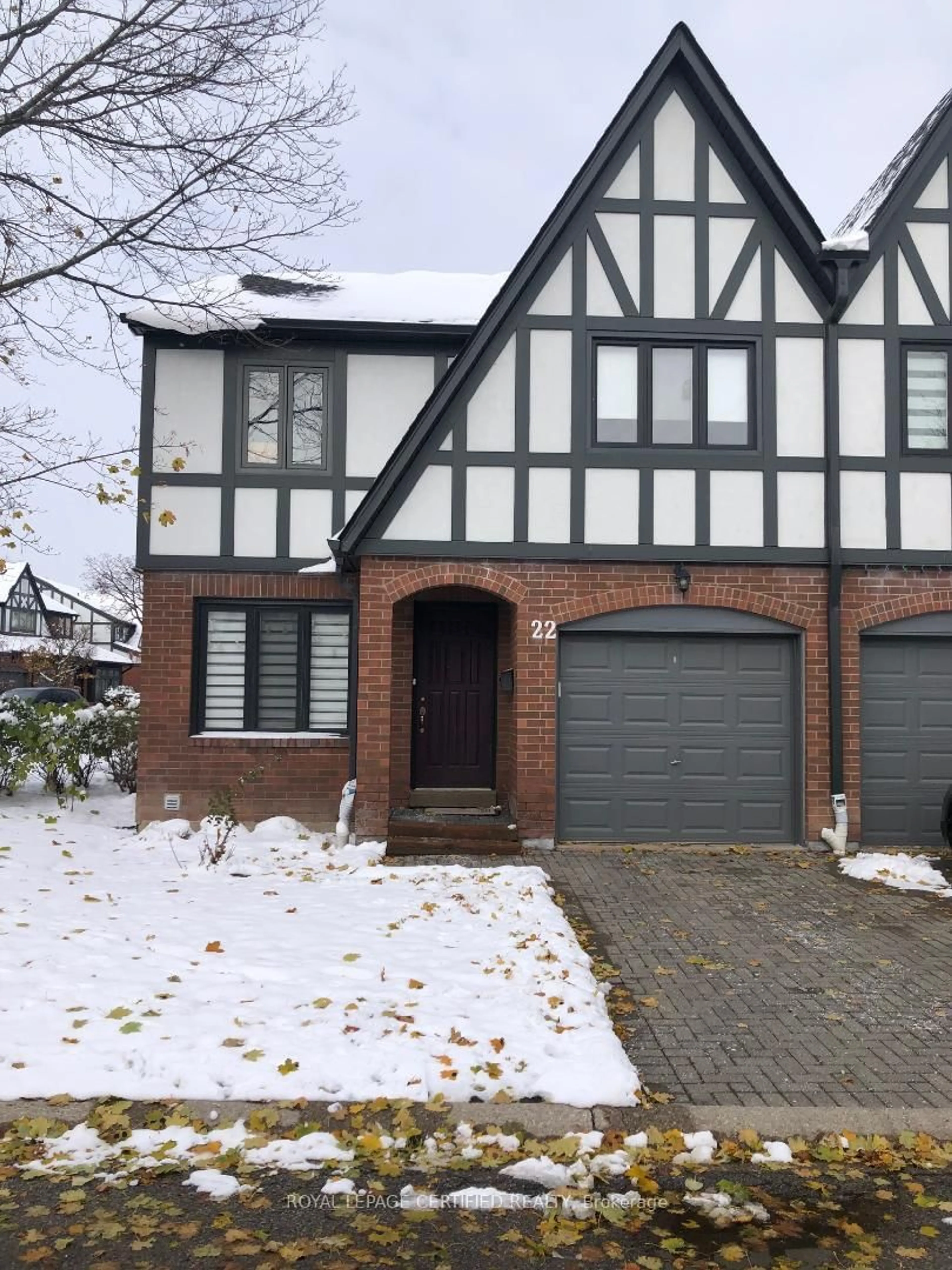 Home with brick exterior material, street for 3050 Orleans Rd #22, Mississauga Ontario L5L 5P7