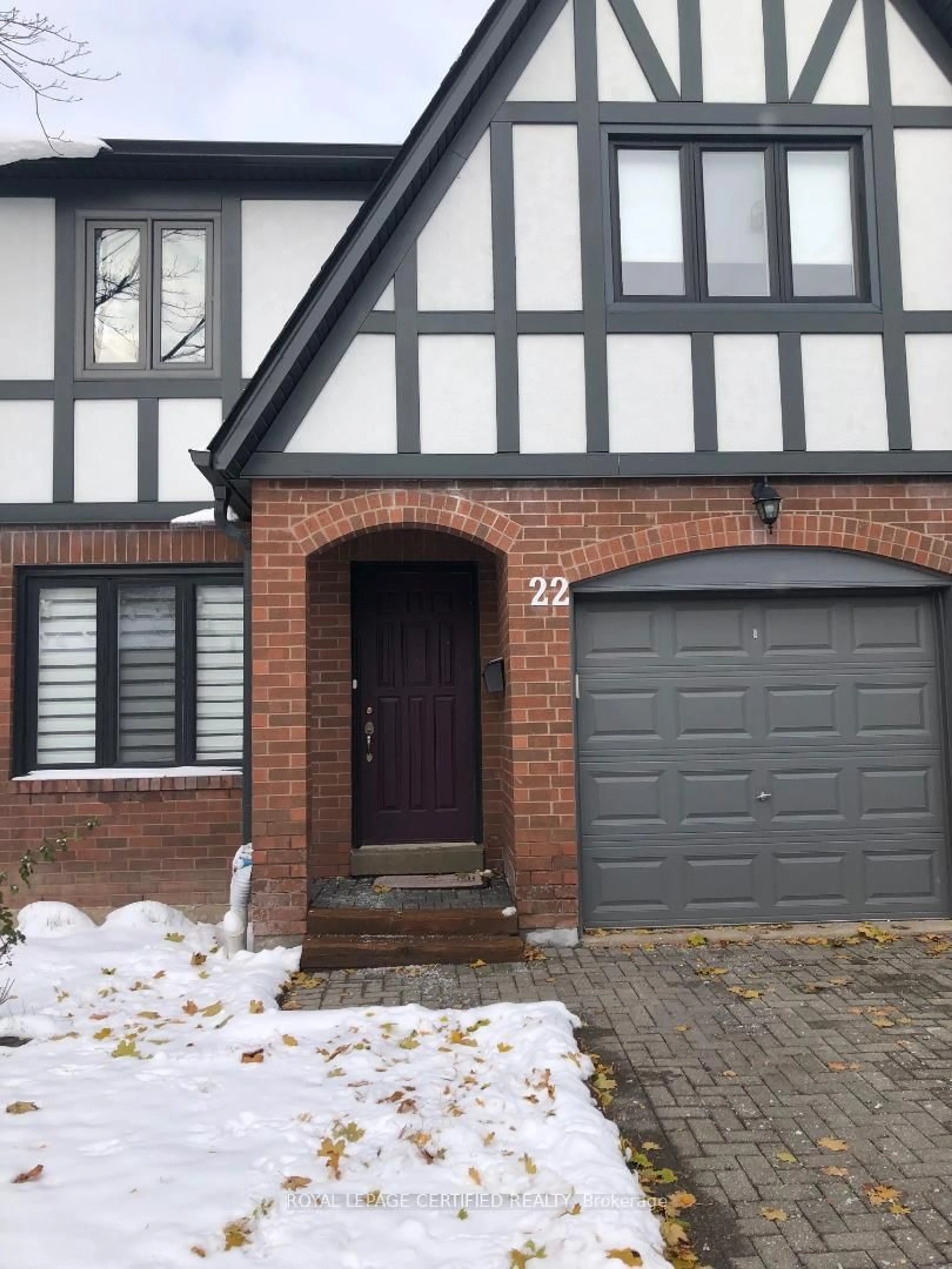 Home with brick exterior material, street for 3050 Orleans Rd #22, Mississauga Ontario L5L 5P7