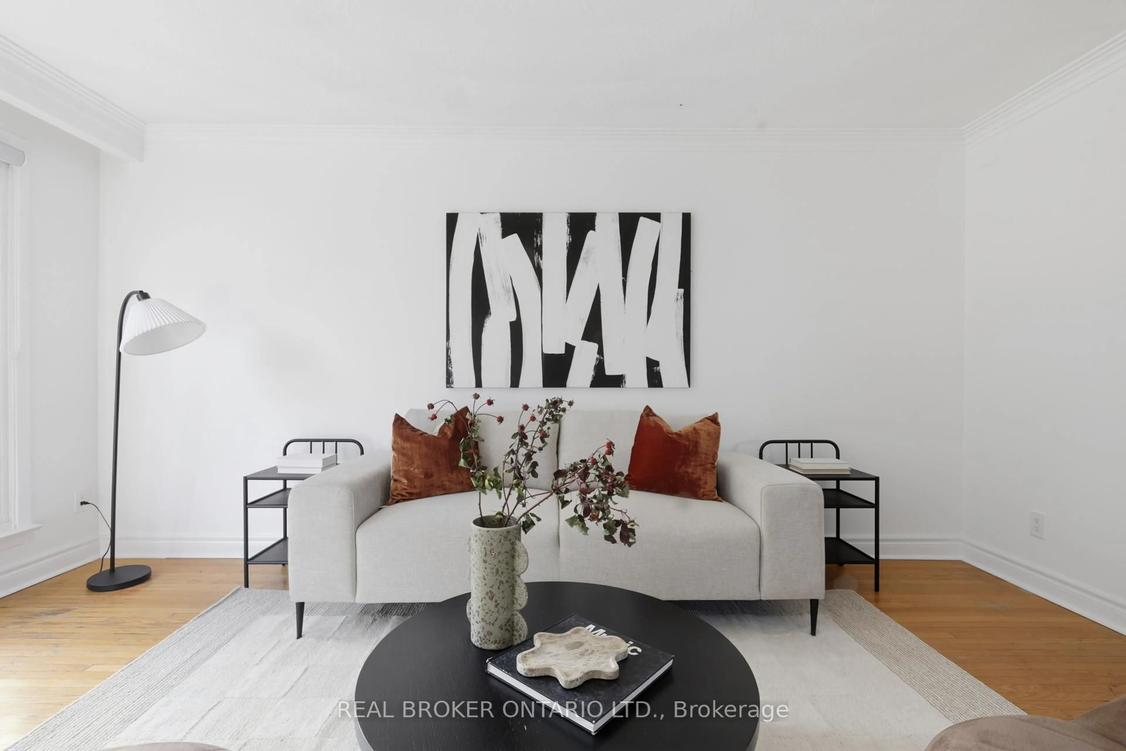 Living room with furniture, unknown for 1324 Lawrence Ave, Toronto Ontario M6L 1A7