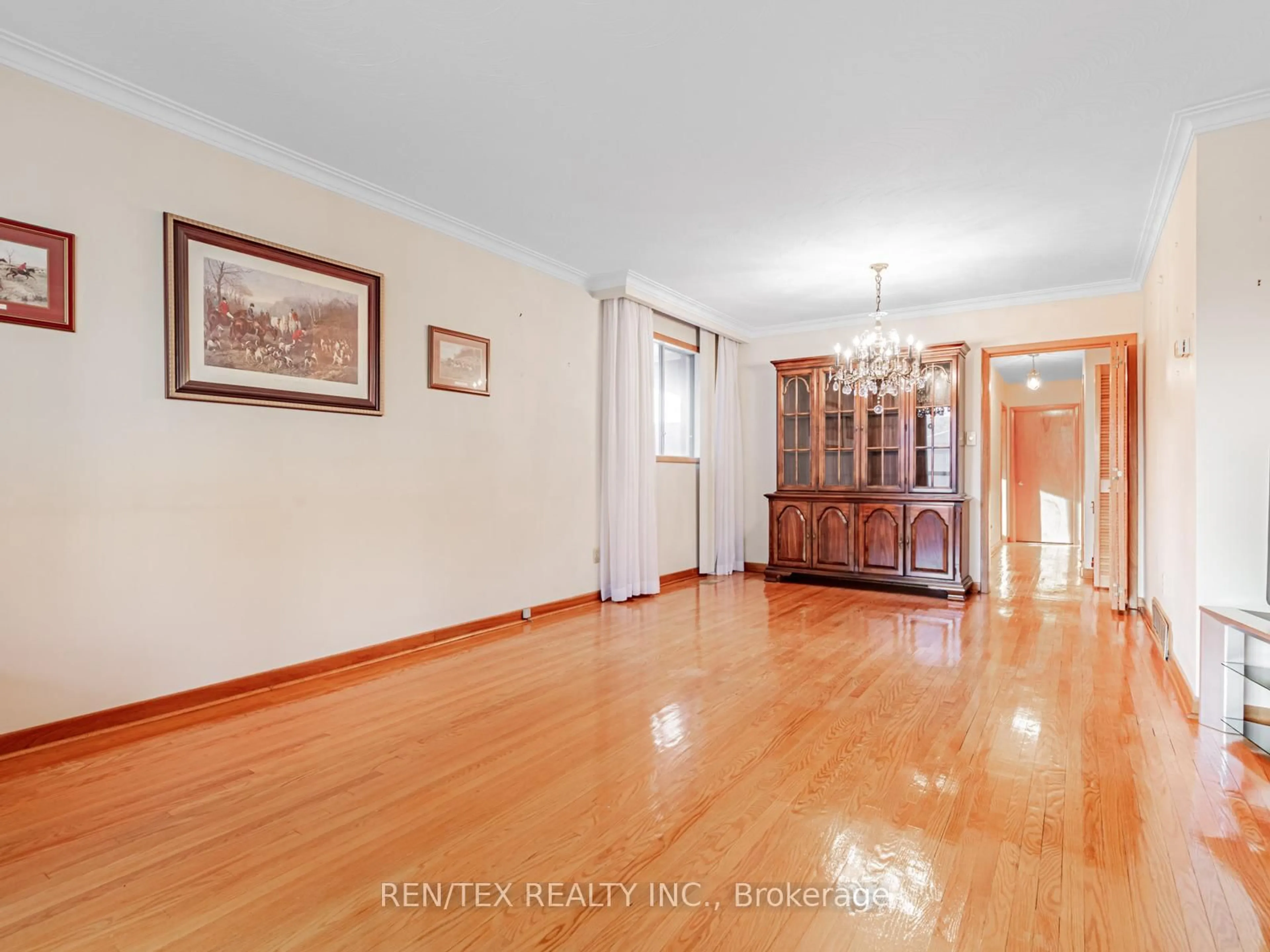 Unknown for 6 Blacksmith Cres, Toronto Ontario M3N 1V4