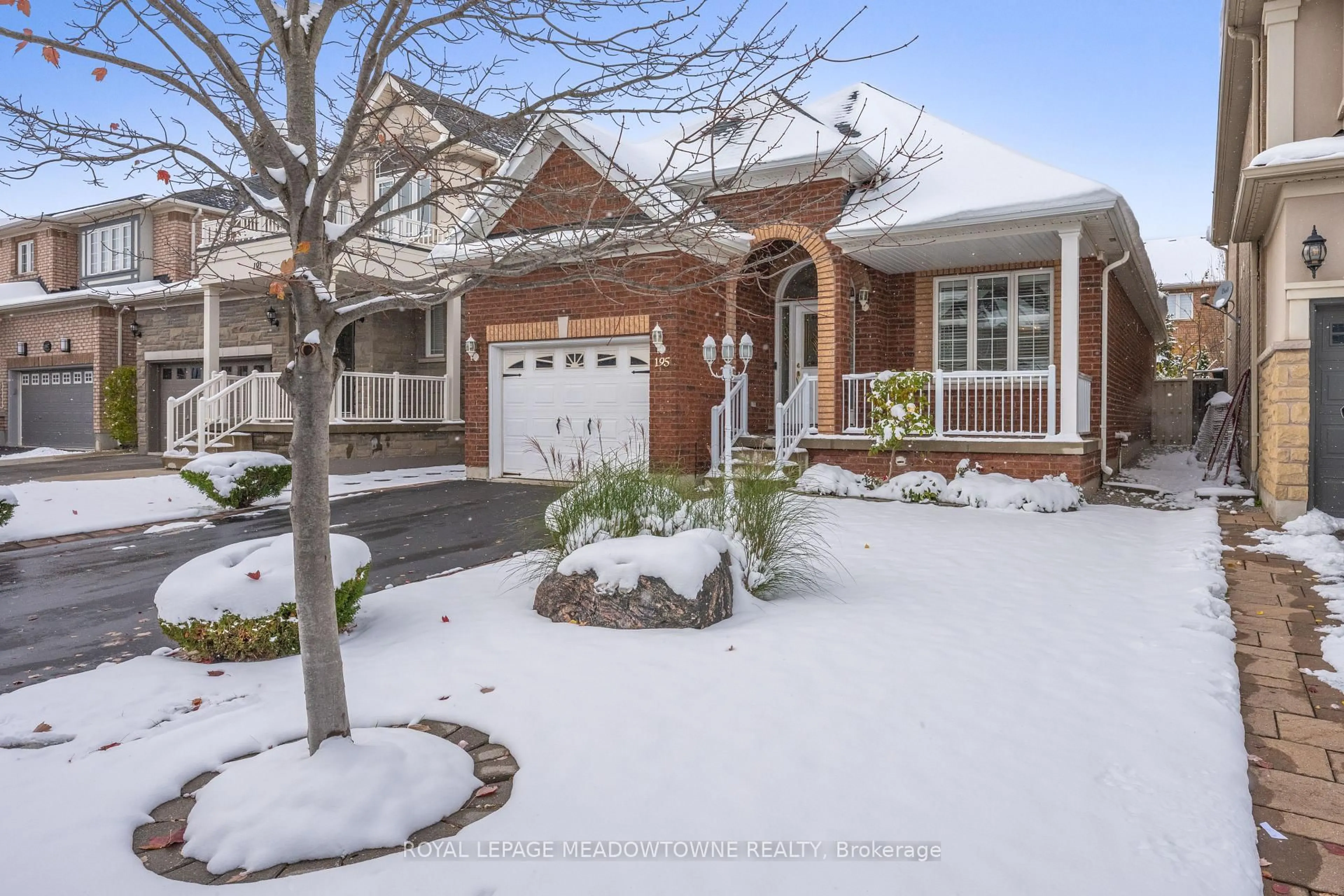 Home with brick exterior material, street for 195 Minto Cres, Milton Ontario L9T 7P5