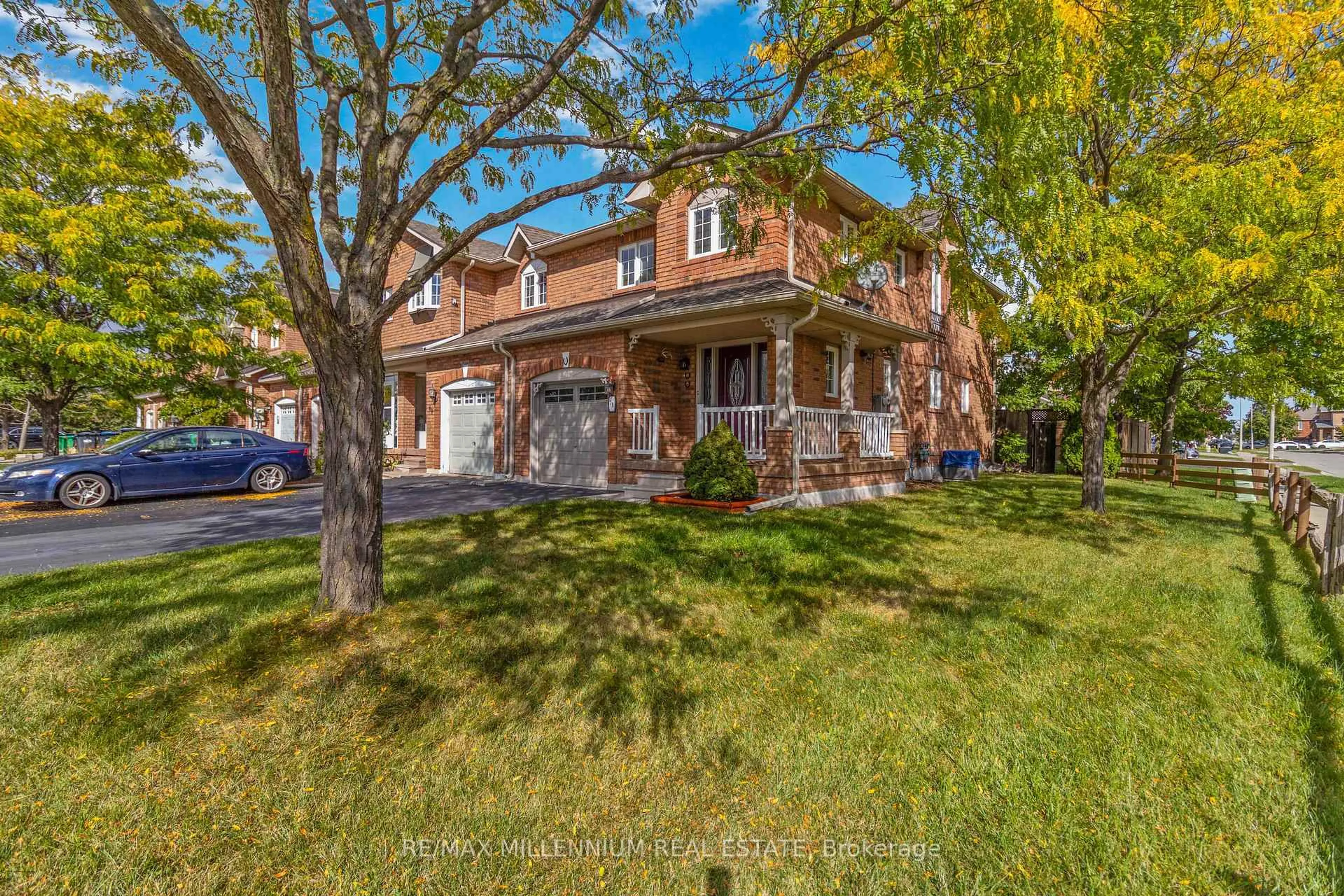 Home with brick exterior material, street for 71 Manett Cres, Brampton Ontario L6X 4X5