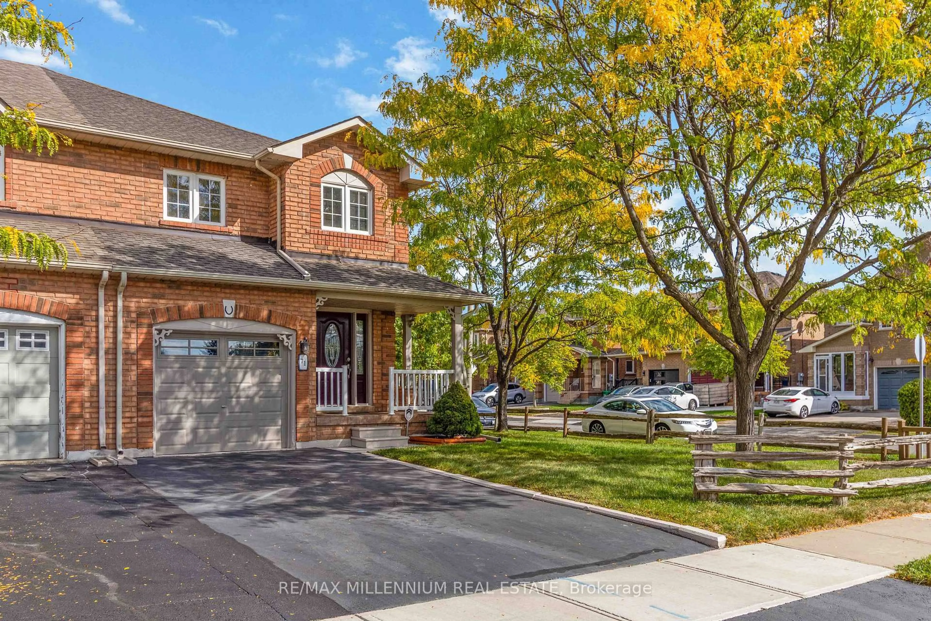 Home with brick exterior material, street for 71 Manett Cres, Brampton Ontario L6X 4X5