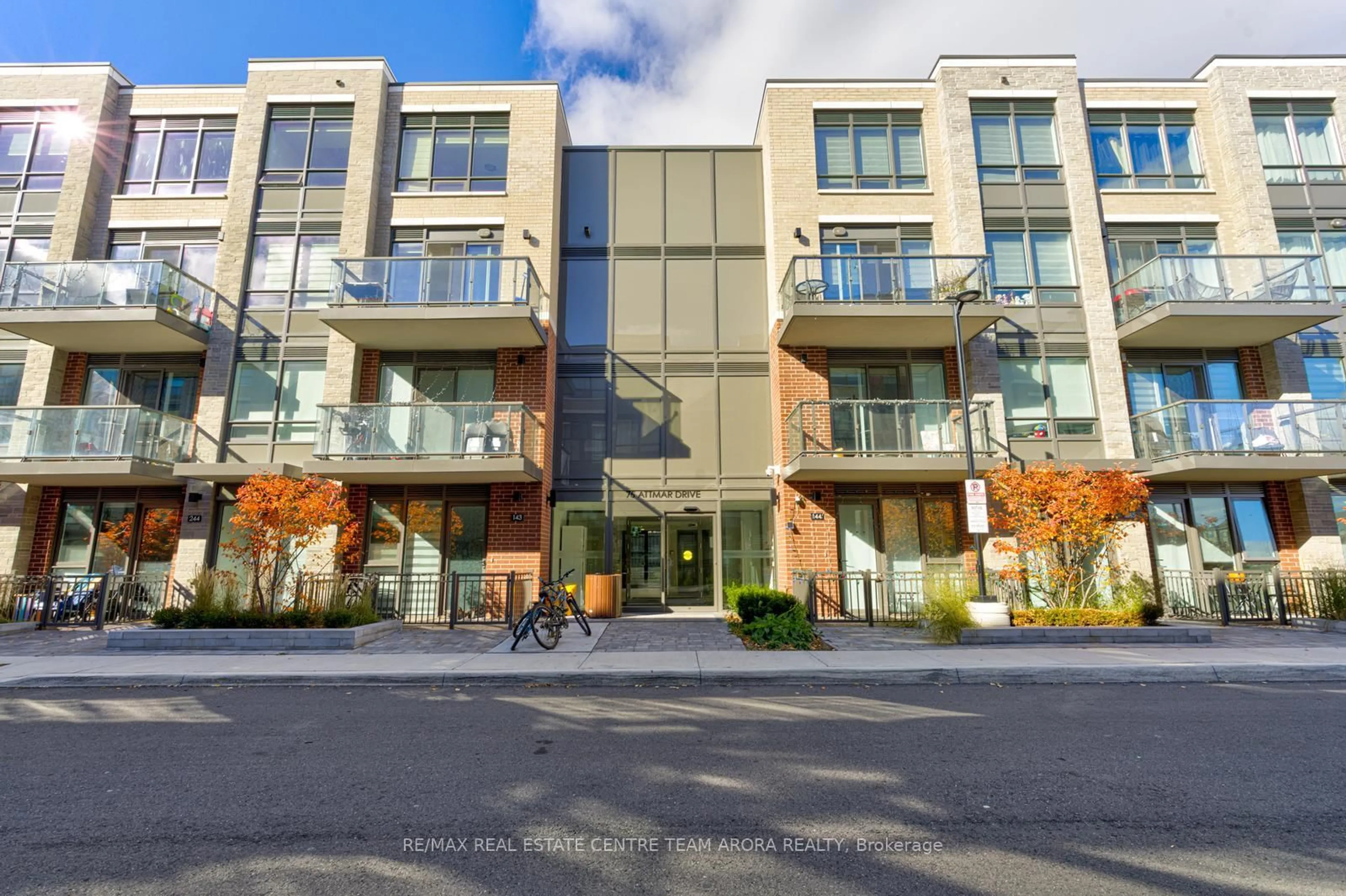 Unknown for 75 Attmar Dr #339, Brampton Ontario L6P 0Y6