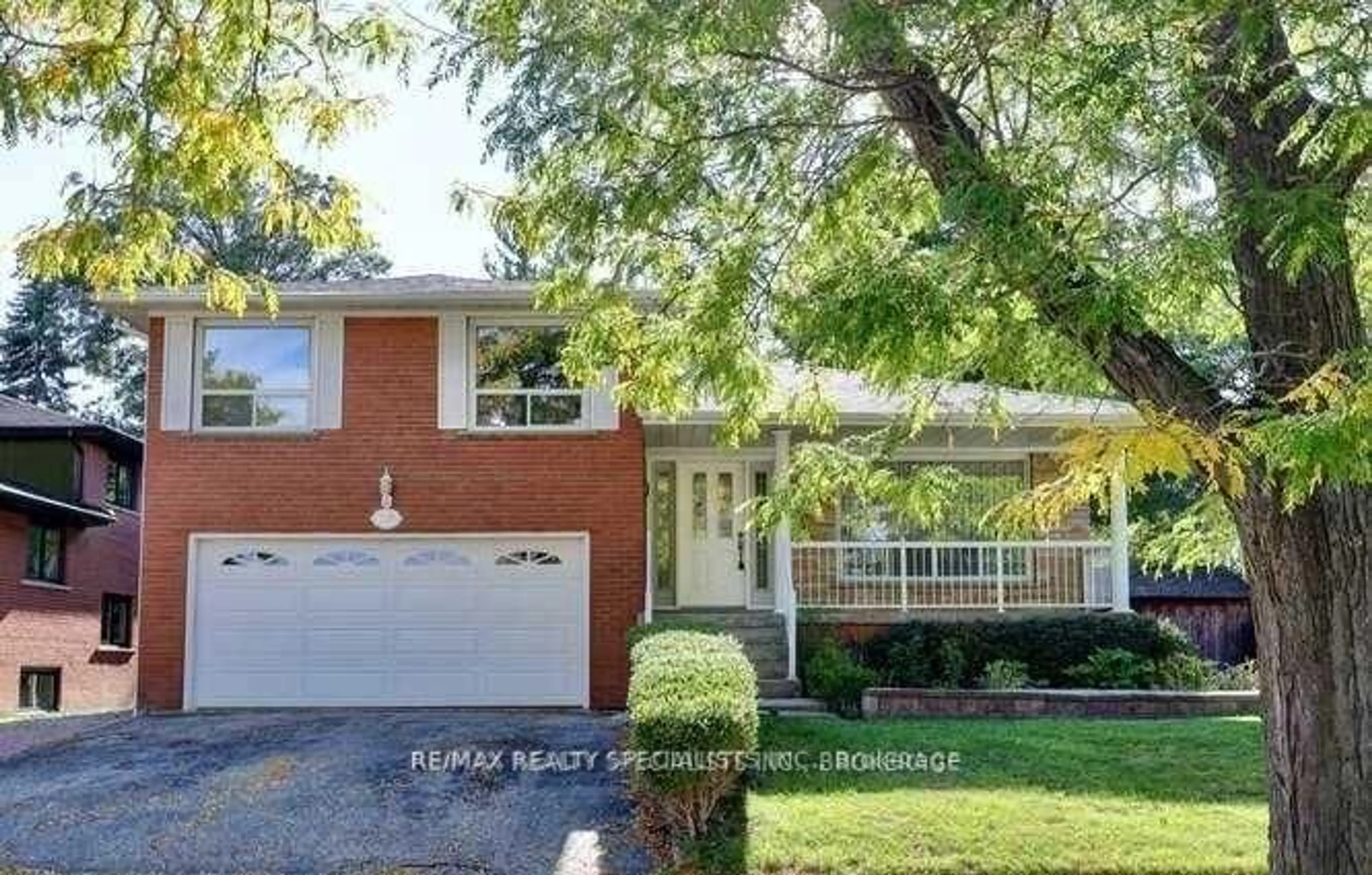 Home with brick exterior material, street for 2220 Springfield Crt, Mississauga Ontario L5K 1V2