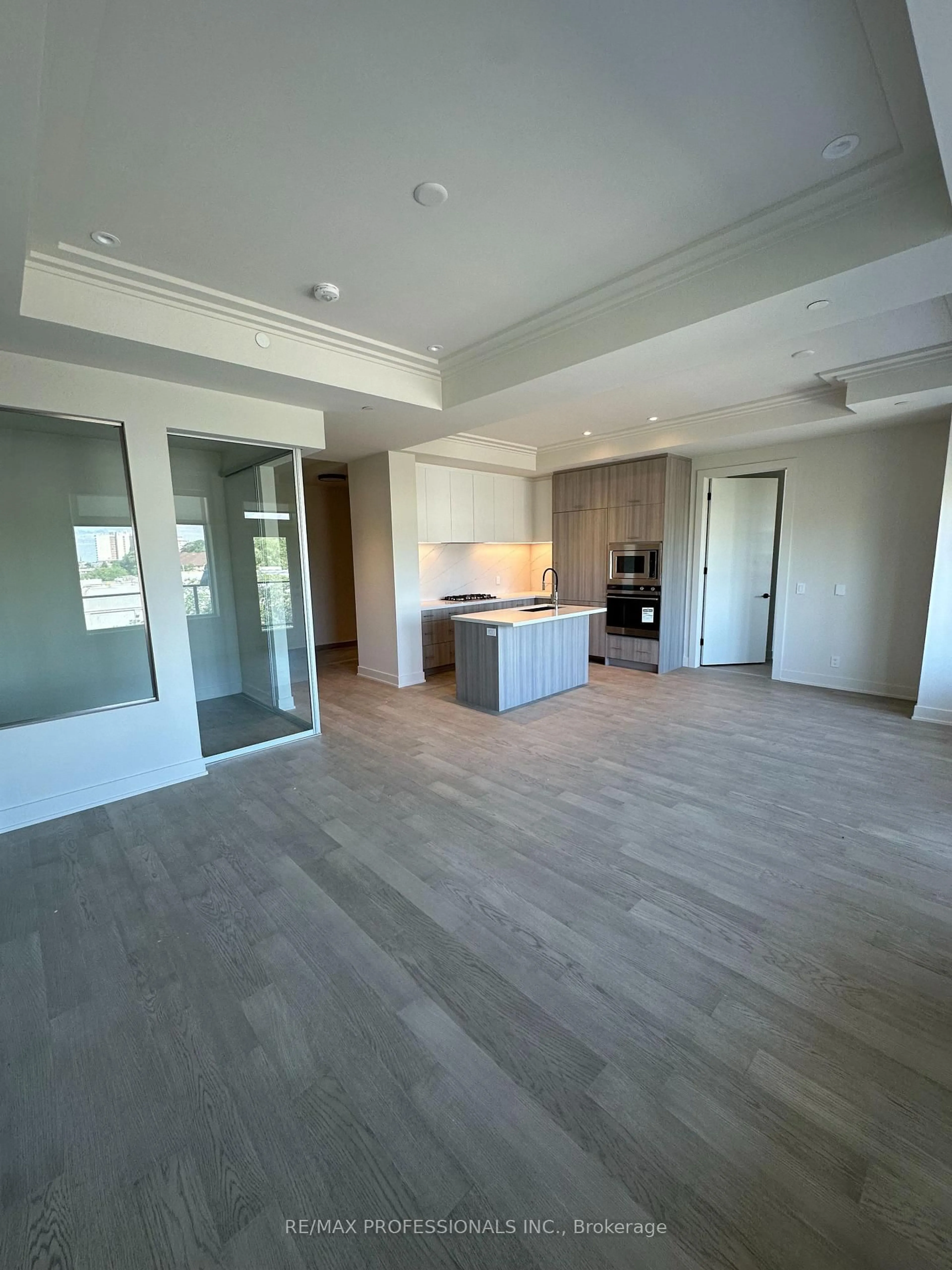 Open concept kitchen, unknown for 123 Maurice Dr #410, Oakville Ontario L6K 2W6