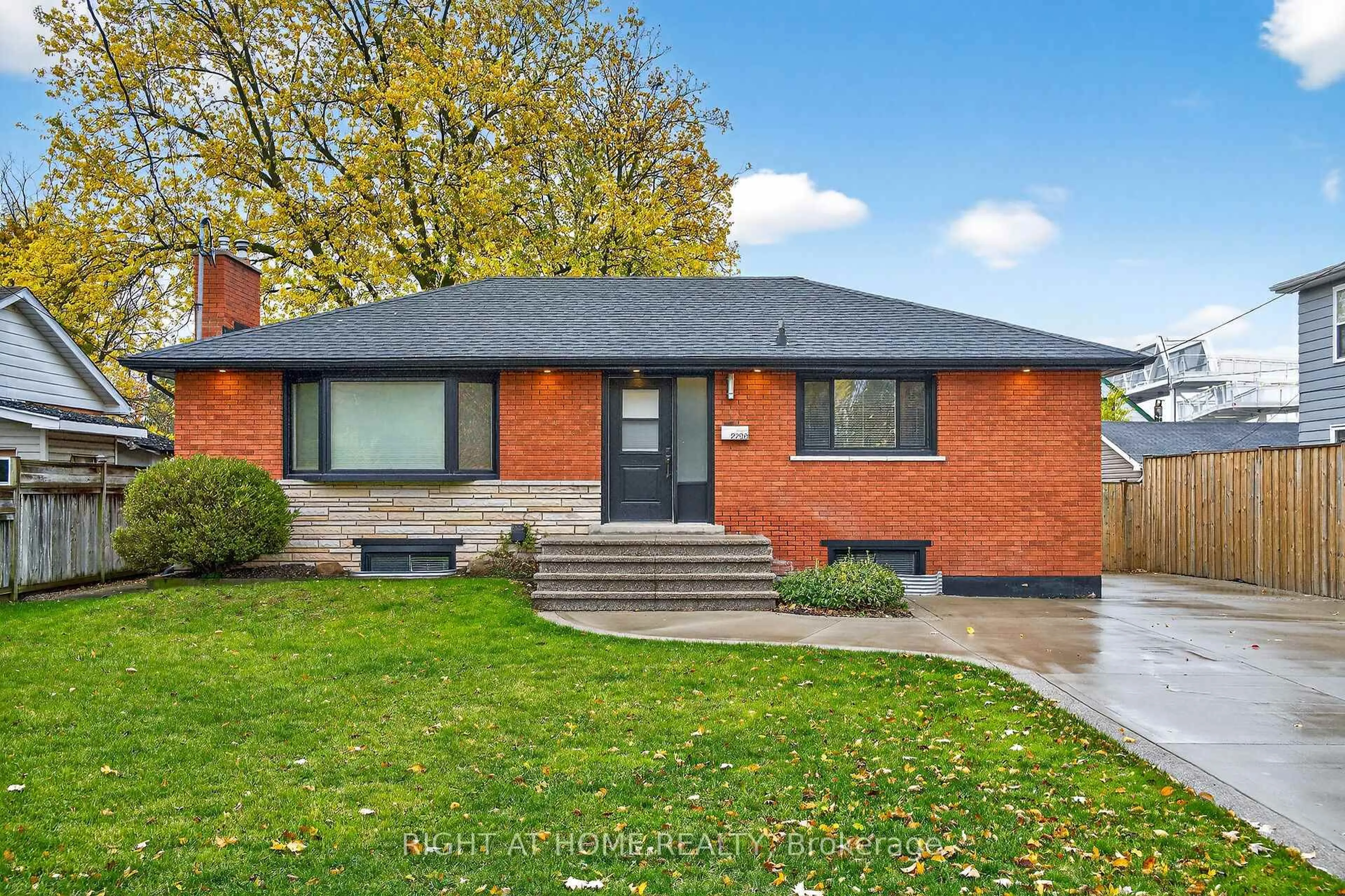 Home with brick exterior material, street for 2298 Fassel Ave, Burlington Ontario L7R 3P3