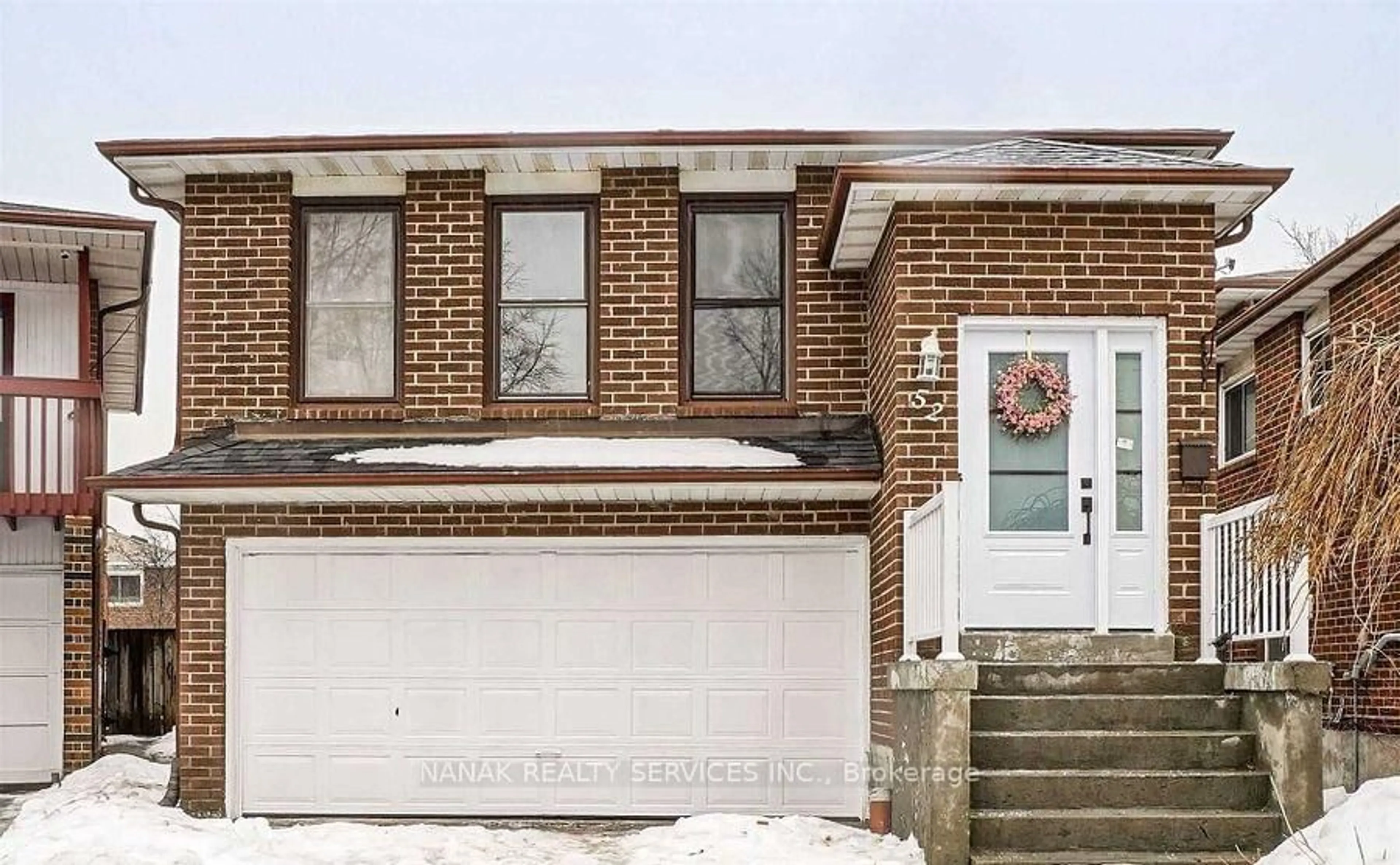 Home with brick exterior material, street for 52 Maplehurst Sq, Brampton Ontario L6Z 1J6