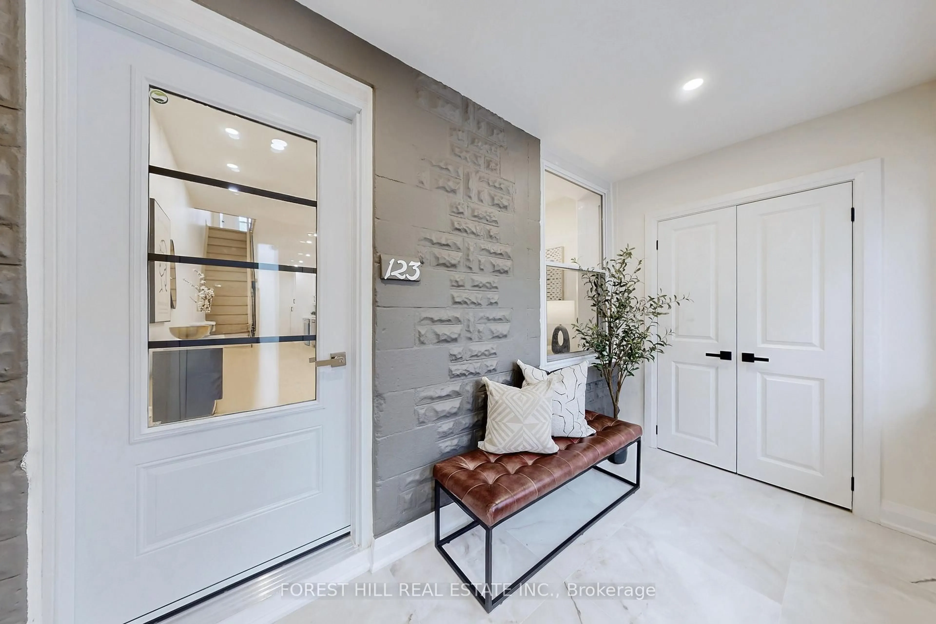 Indoor entryway for 123 Laughton Ave, Toronto Ontario M6N 2X3