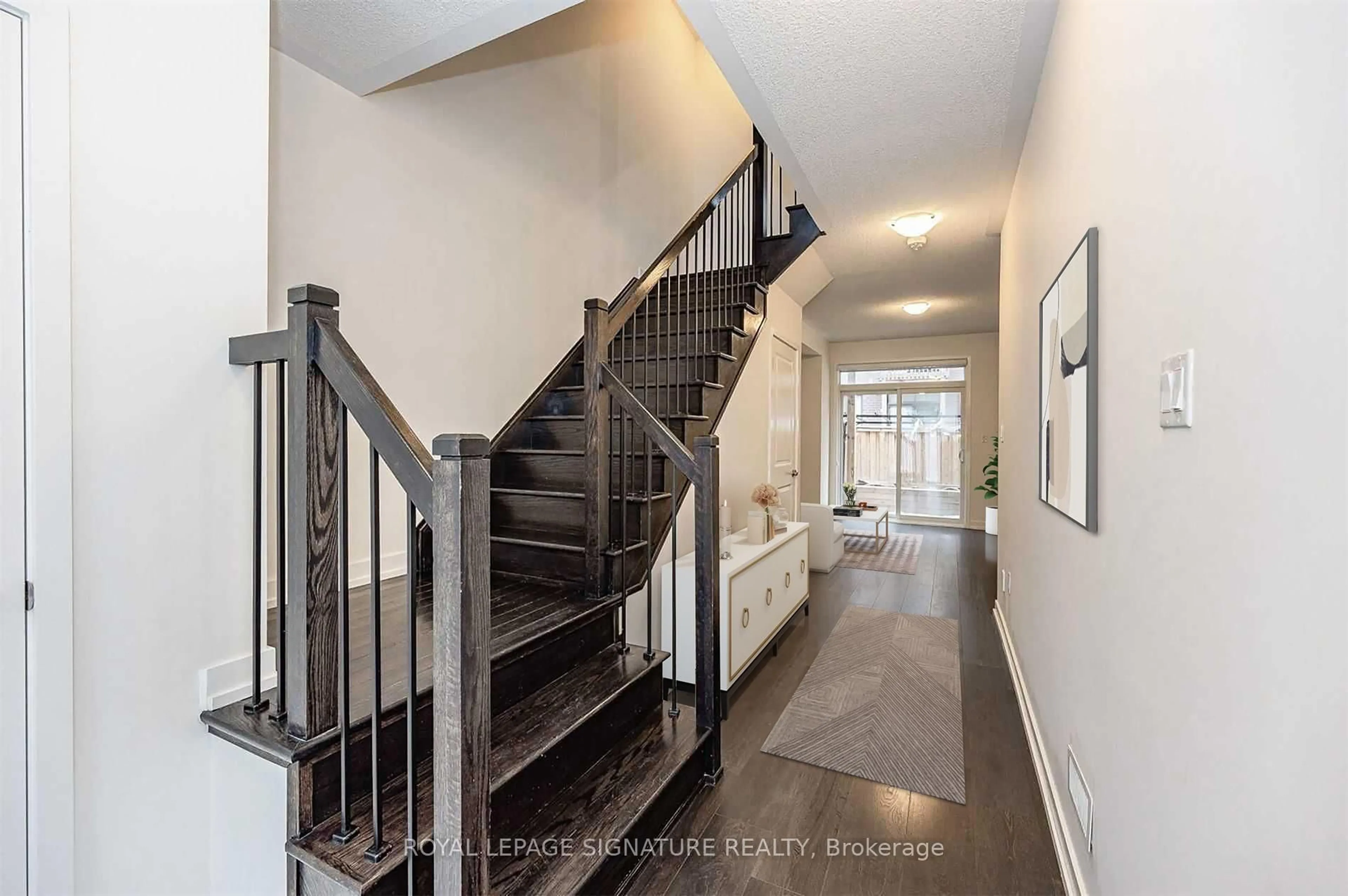 Unknown for 300 Squire Cres, Oakville Ontario L6H 0L8