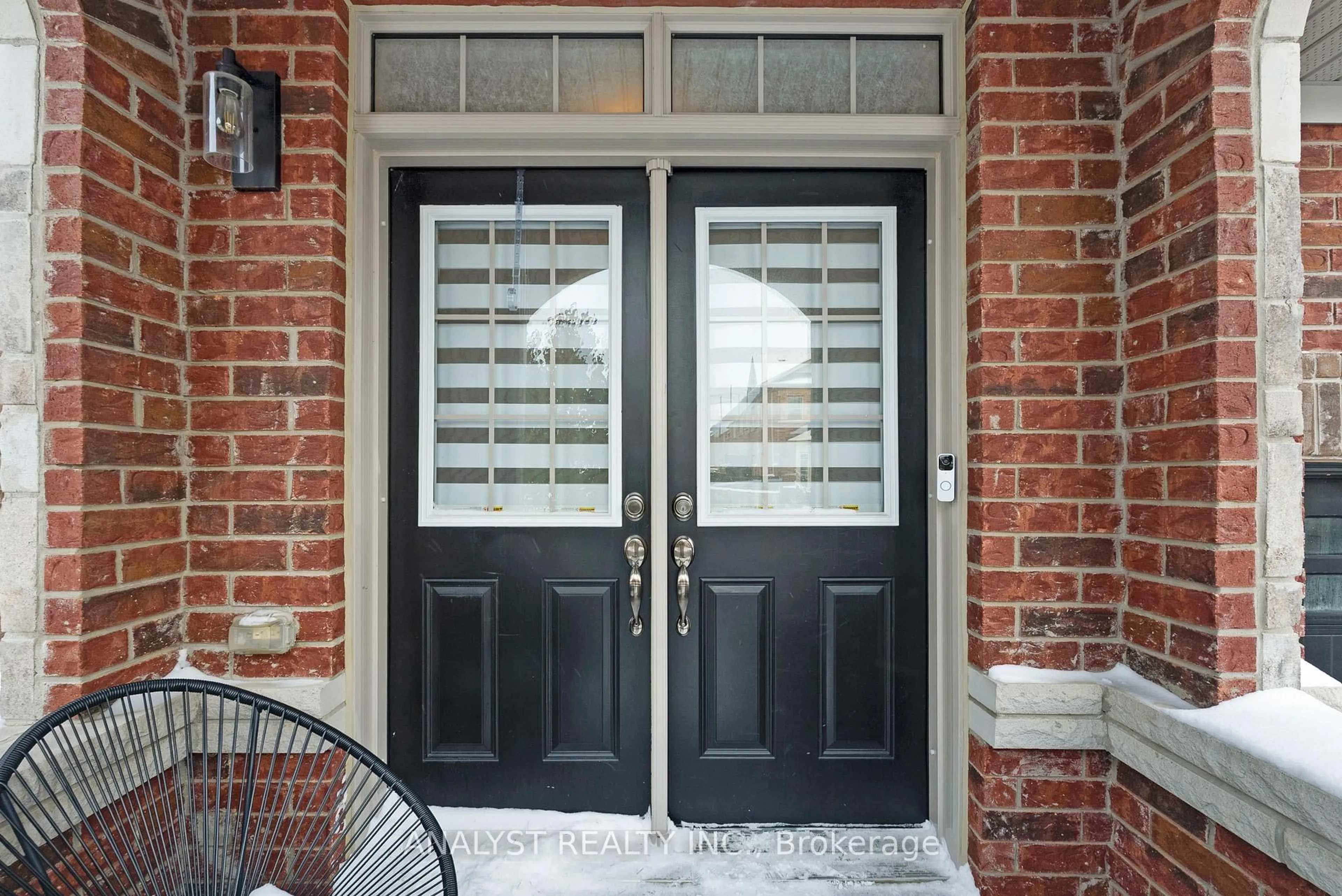 Indoor entryway for 108 Morra Ave, Caledon Ontario L7E 4K8