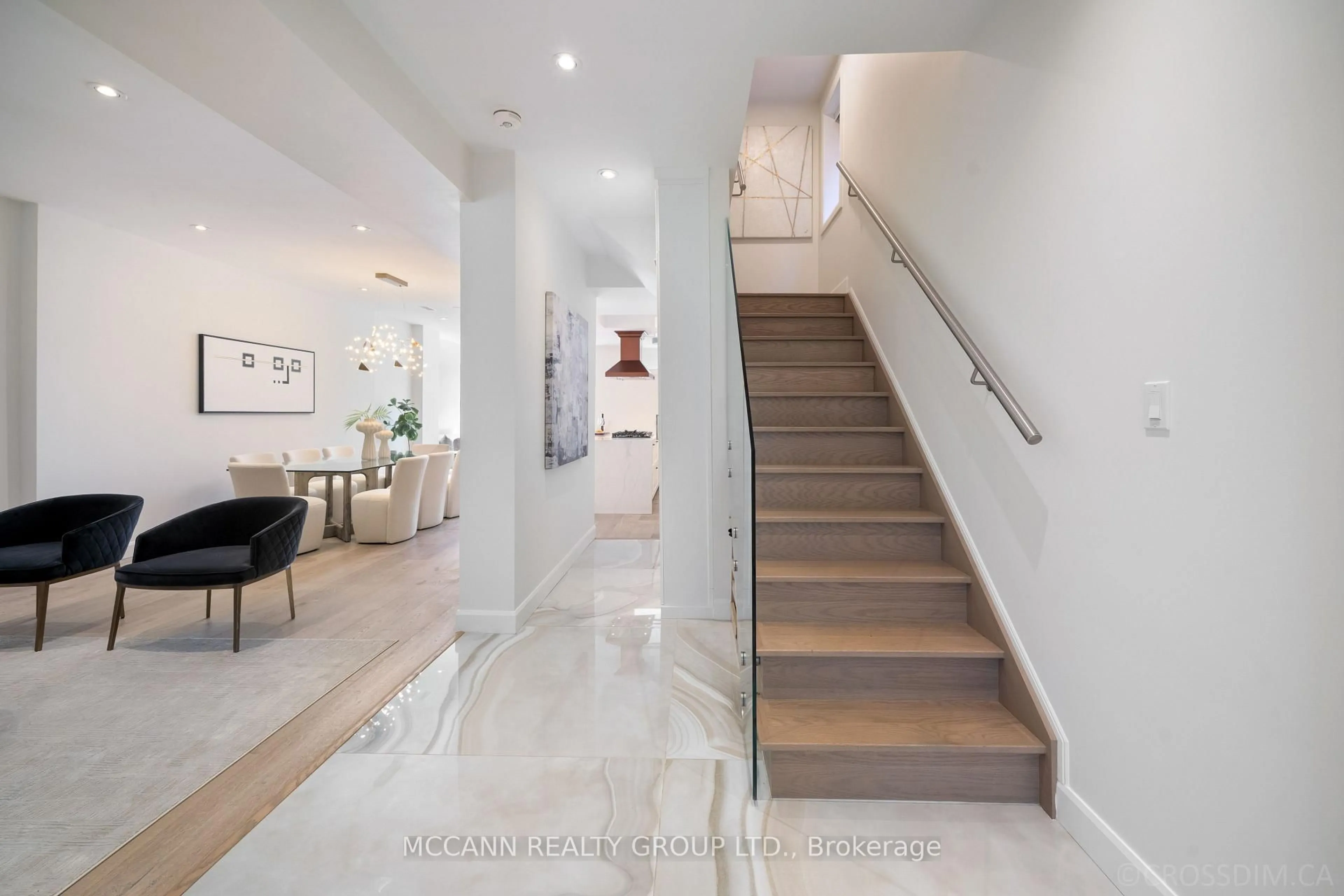 Unknown for 217 Pearson Ave, Toronto Ontario M6R 1G6