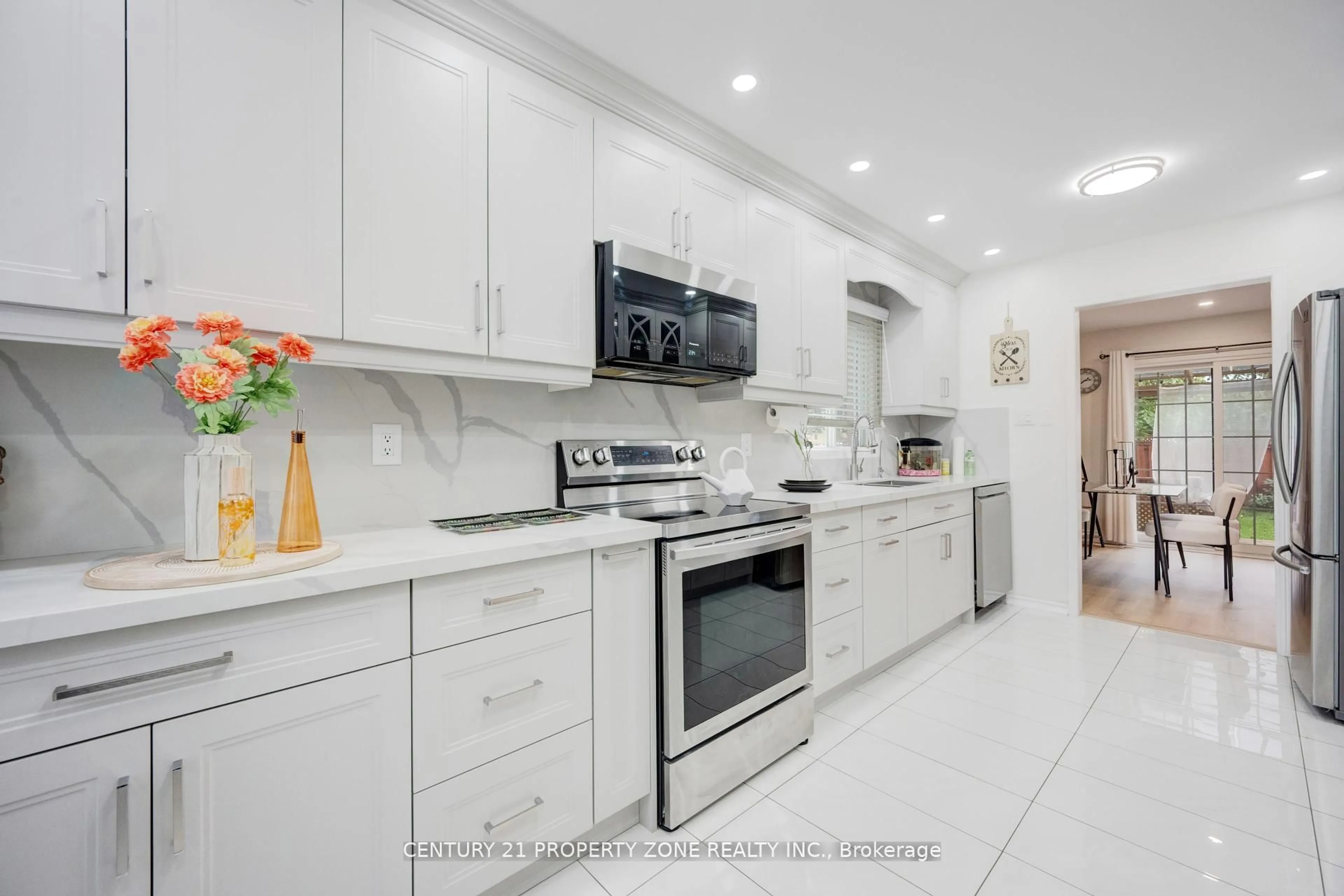 Unknown for 2 Cortez Crt, Brampton Ontario L6X 3Z4