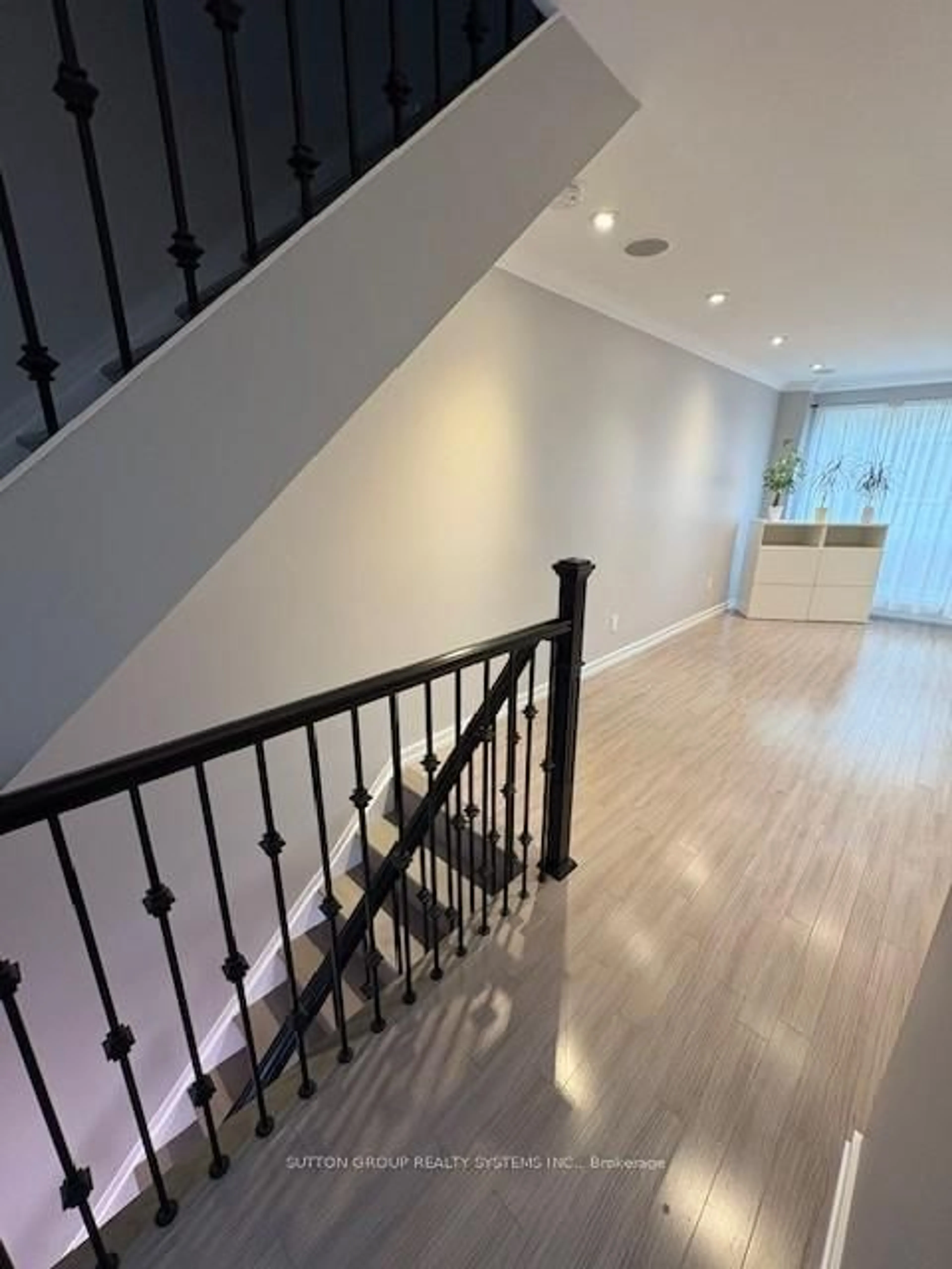 Unknown for 215 Mississauga Valley Blvd #68, Mississauga Ontario L5A 1Y7