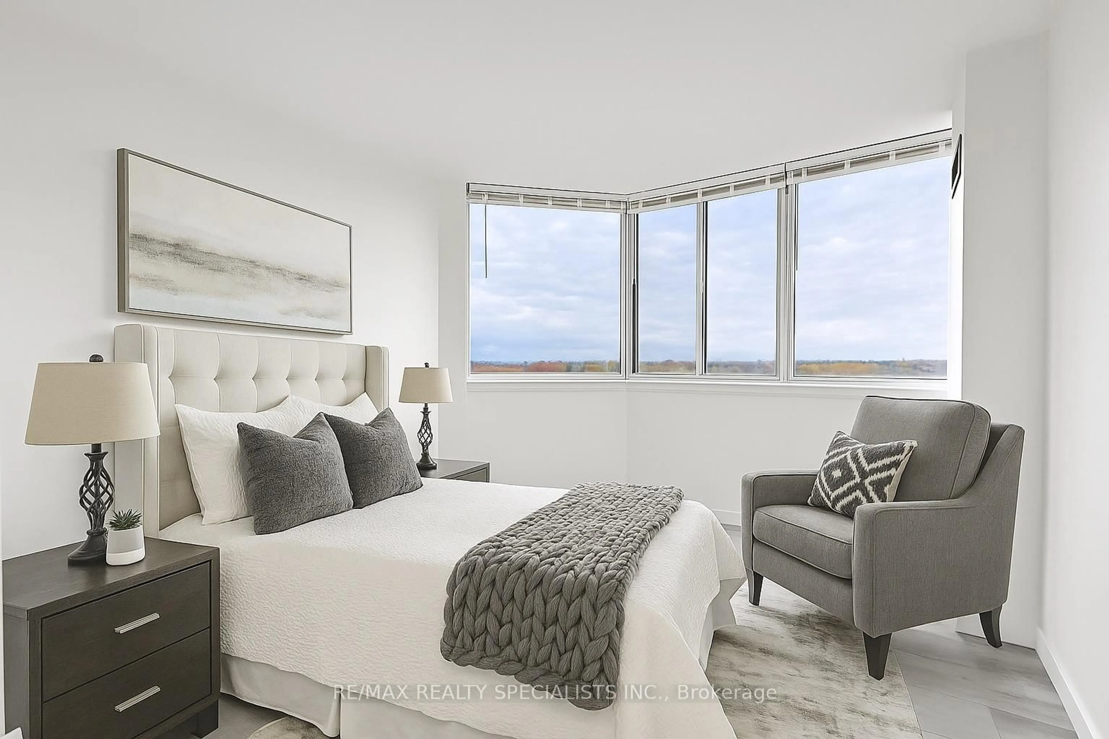 Bedroom with bed, unknown for 1001 Cedarglen Gate #619, Mississauga Ontario L5C 4R2