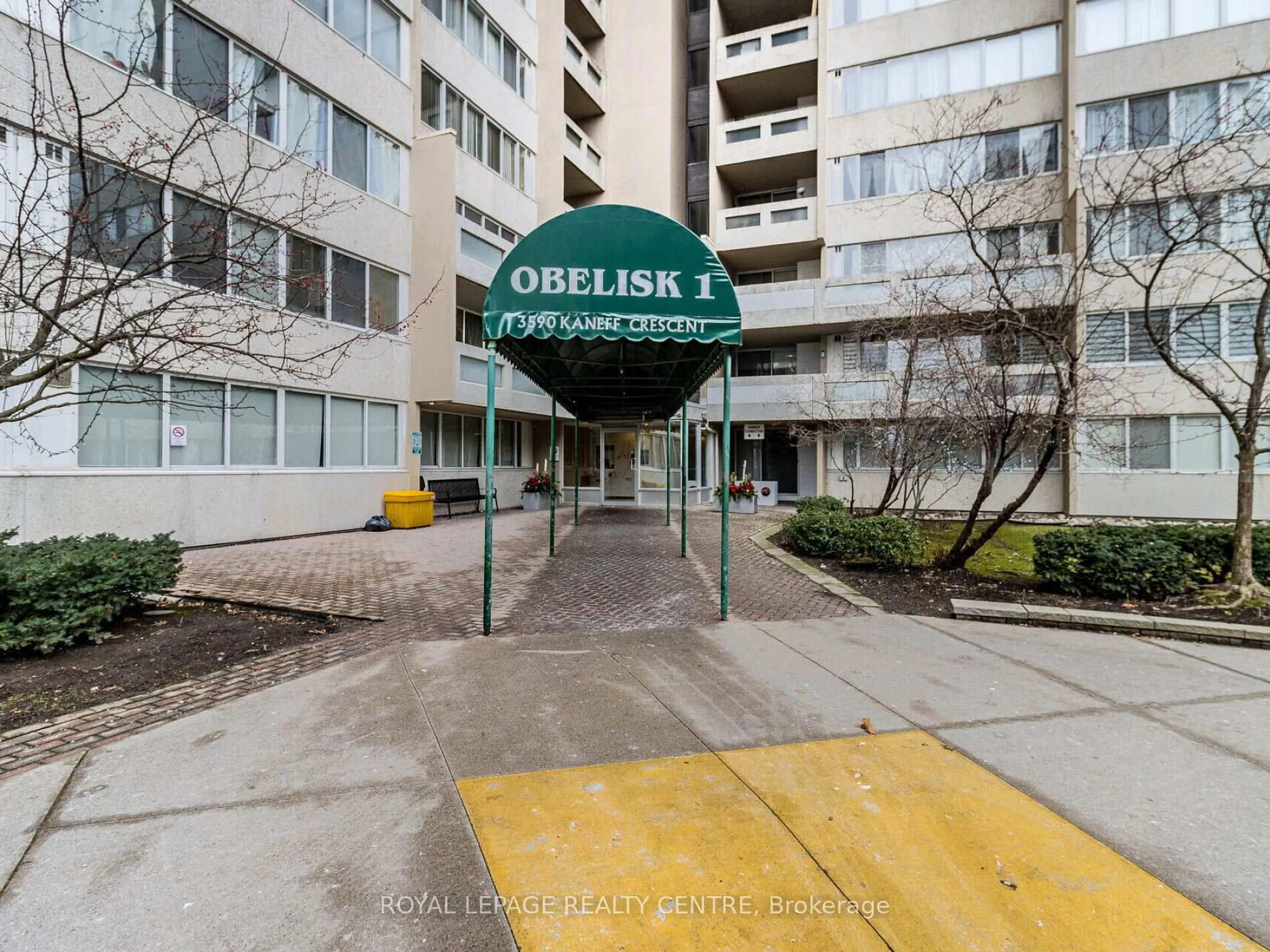 Unknown for 3590 Kaneff Cres #1604, Mississauga Ontario L5A 3X3