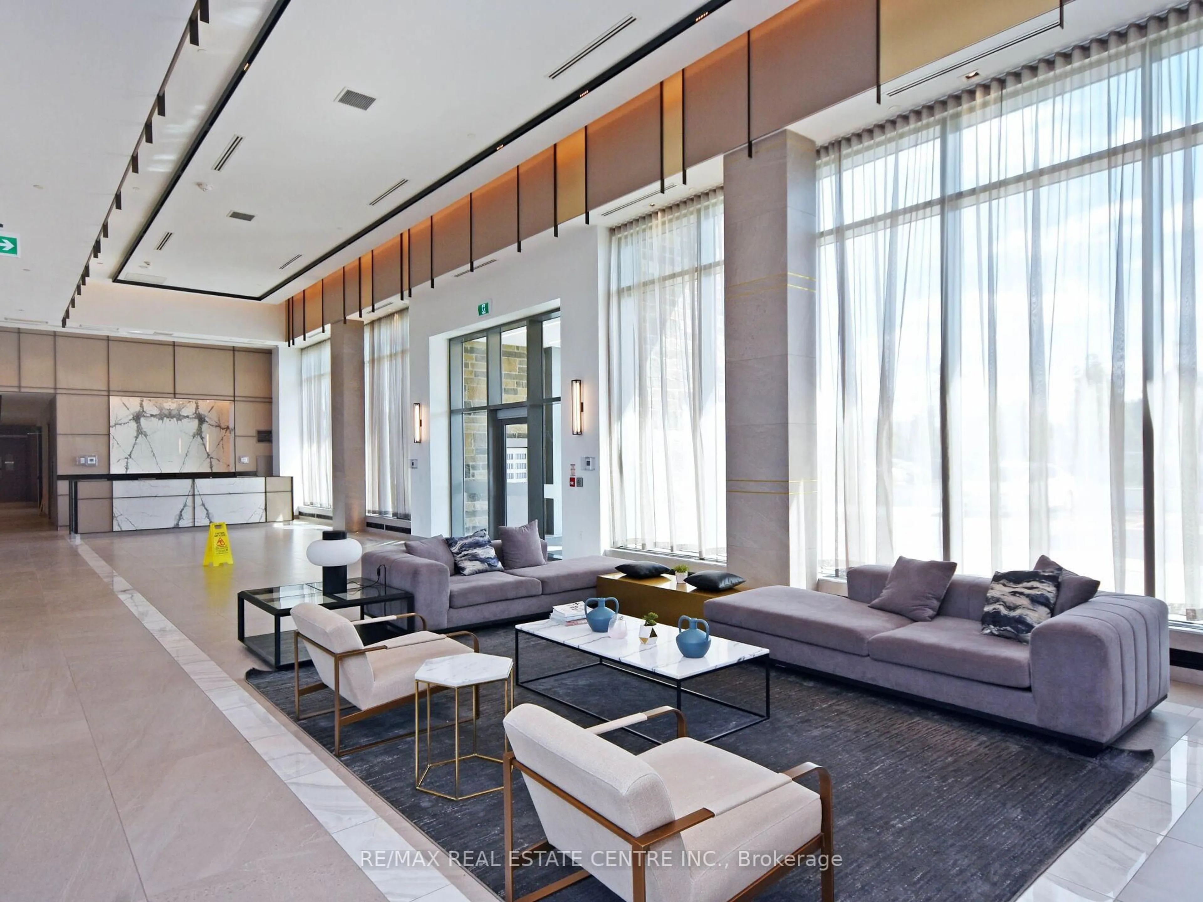 Lobby for 4675 Metcalfe Ave #1508, Mississauga Ontario L5M 0Z8