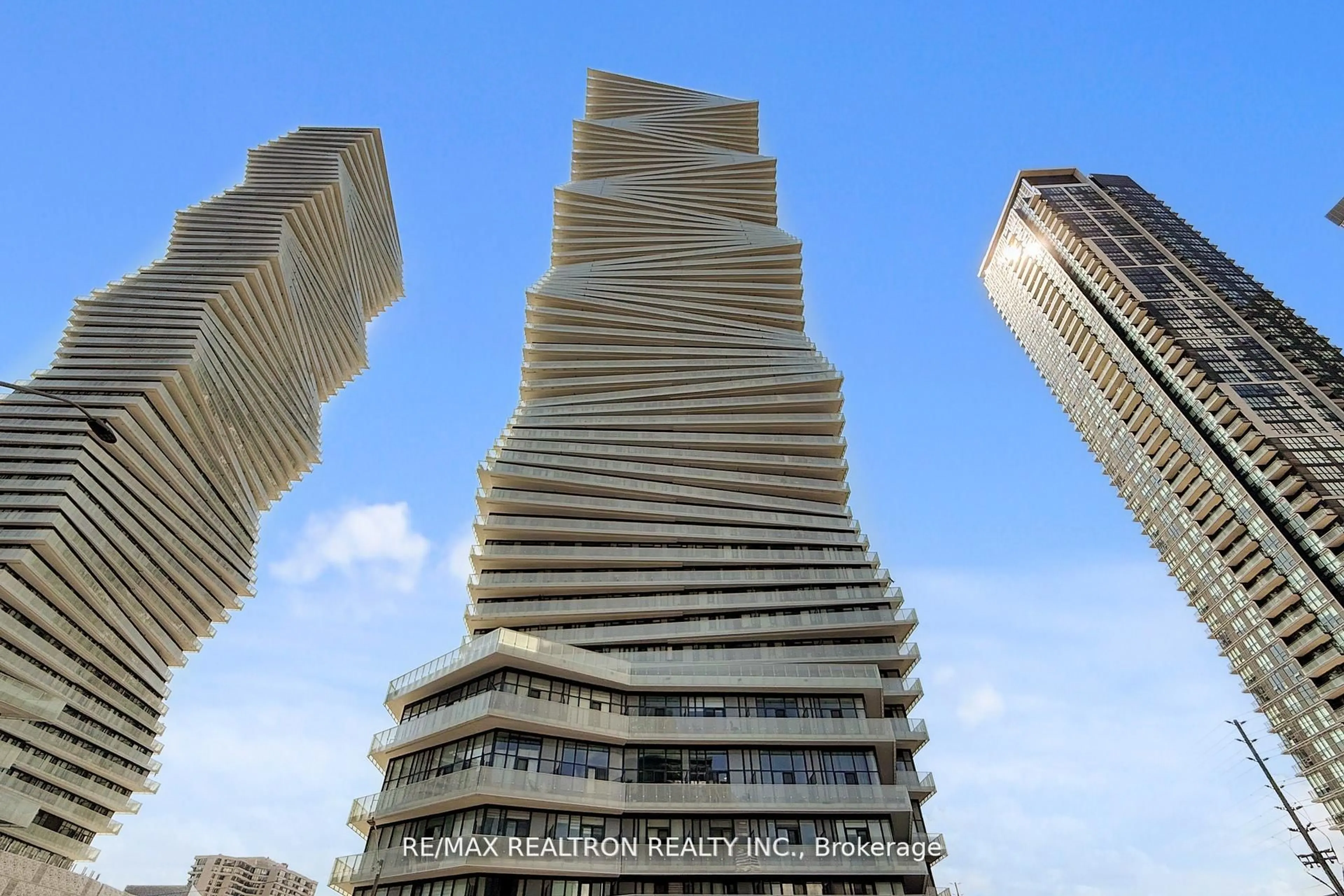 Unknown for 3900 Confederation Pkwy #1510, Mississauga Ontario L5B 0M3