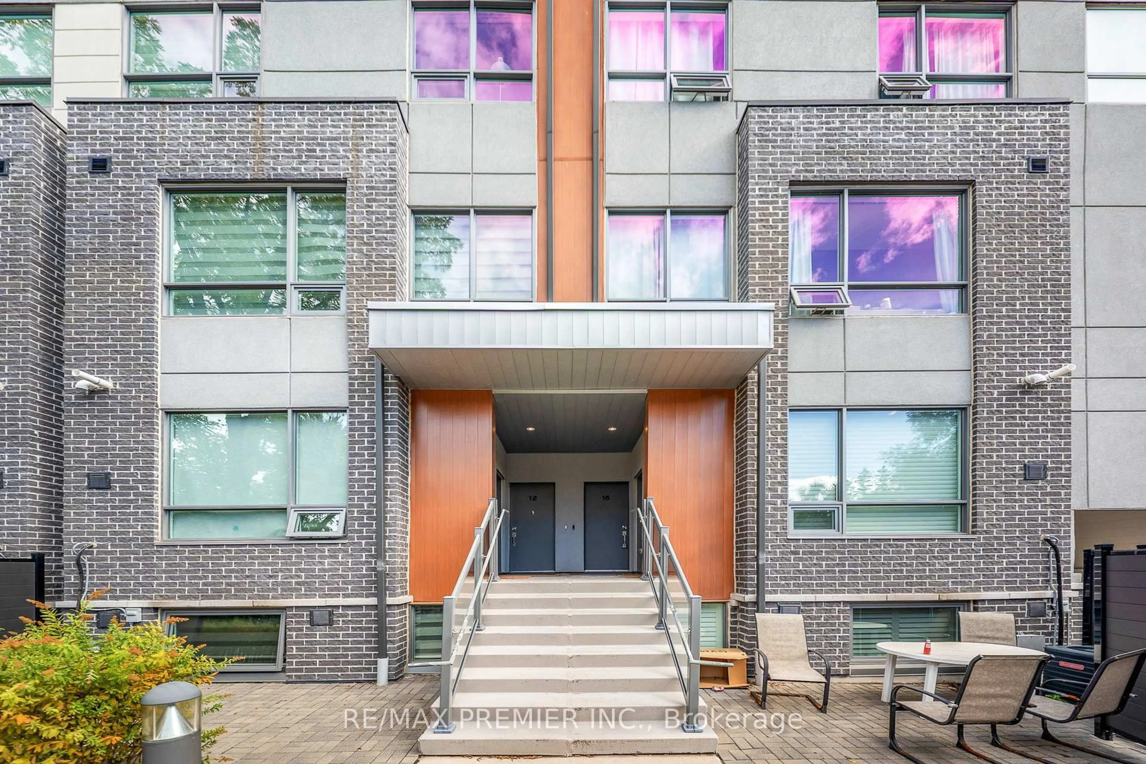 Unknown for 670 Atwater Ave #16, Mississauga Ontario L5G 0B6