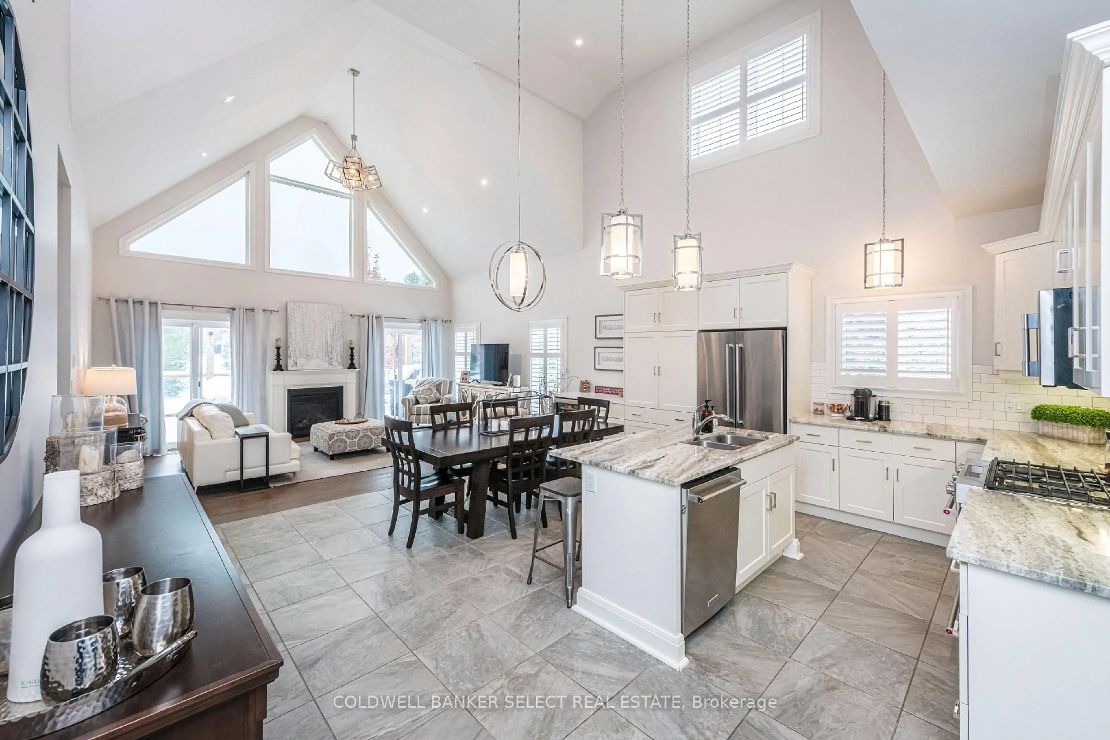 Open concept kitchen, ceramic/tile floor for 3 Zimmerman Dr #Unit 5, Caledon Ontario L7E 4C2