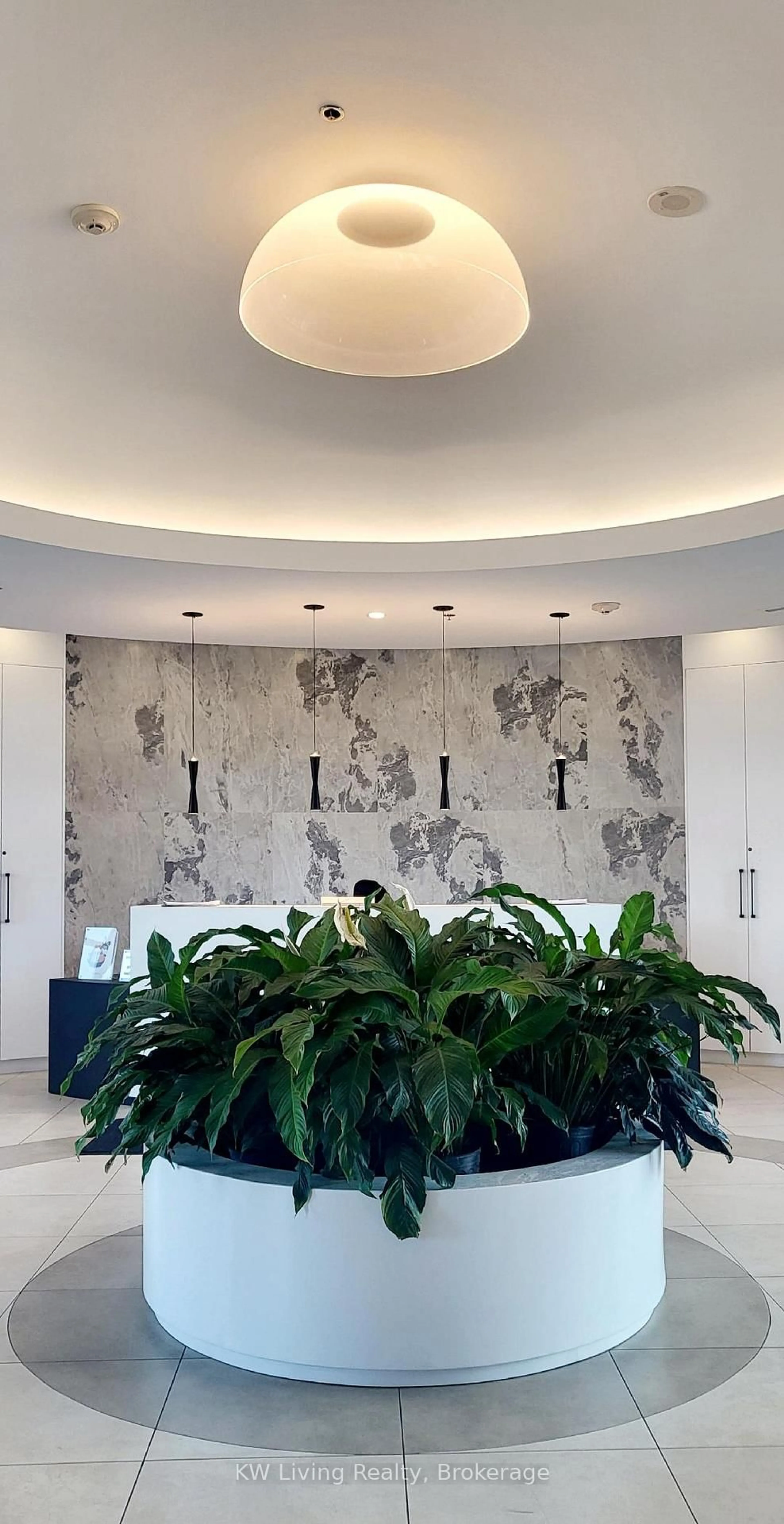 Lobby for 215 Queen St #810, Brampton Ontario L6W 0A9