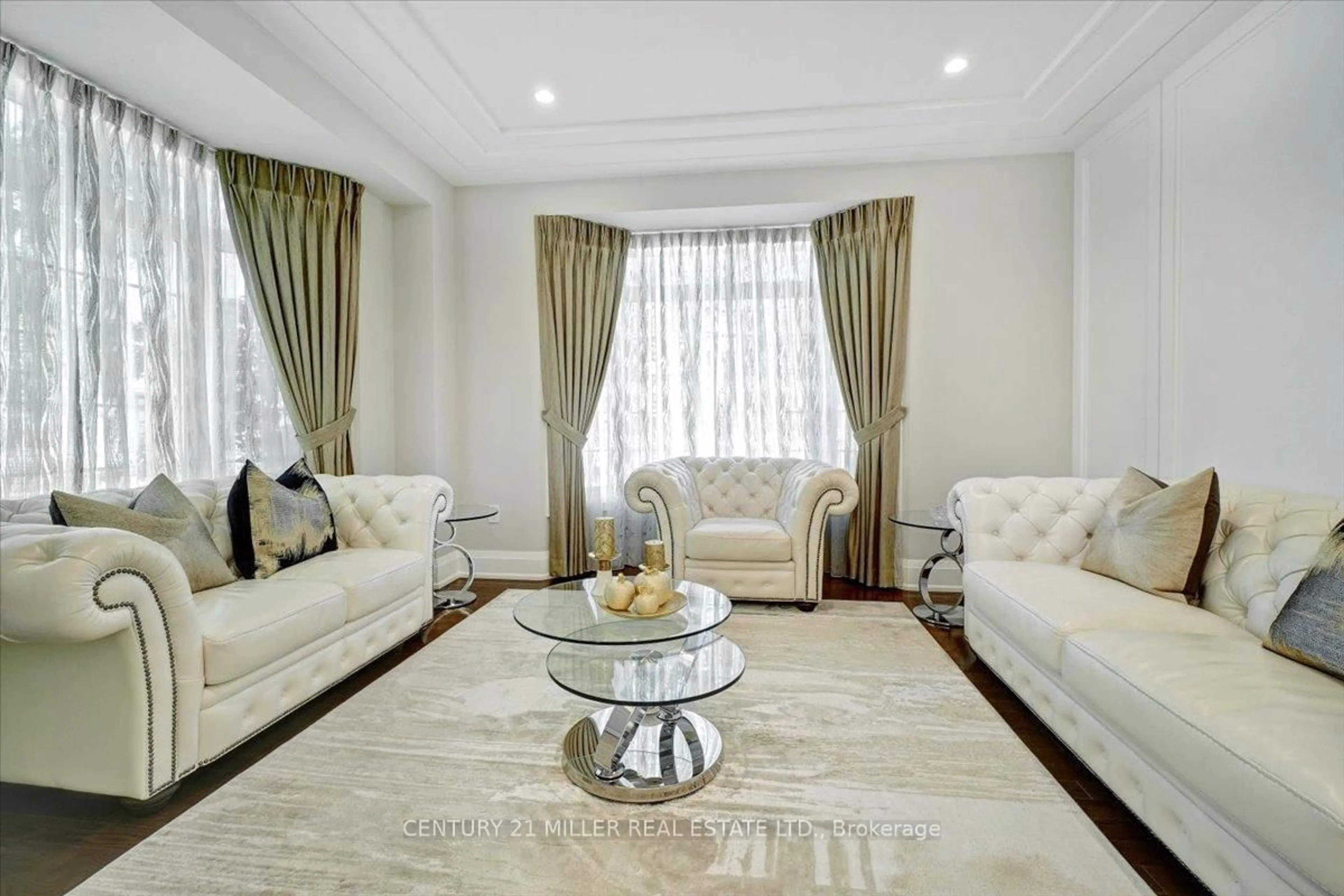 Living room with furniture, unknown for 3298 Liptay Ave, Oakville Ontario L6M 0N1