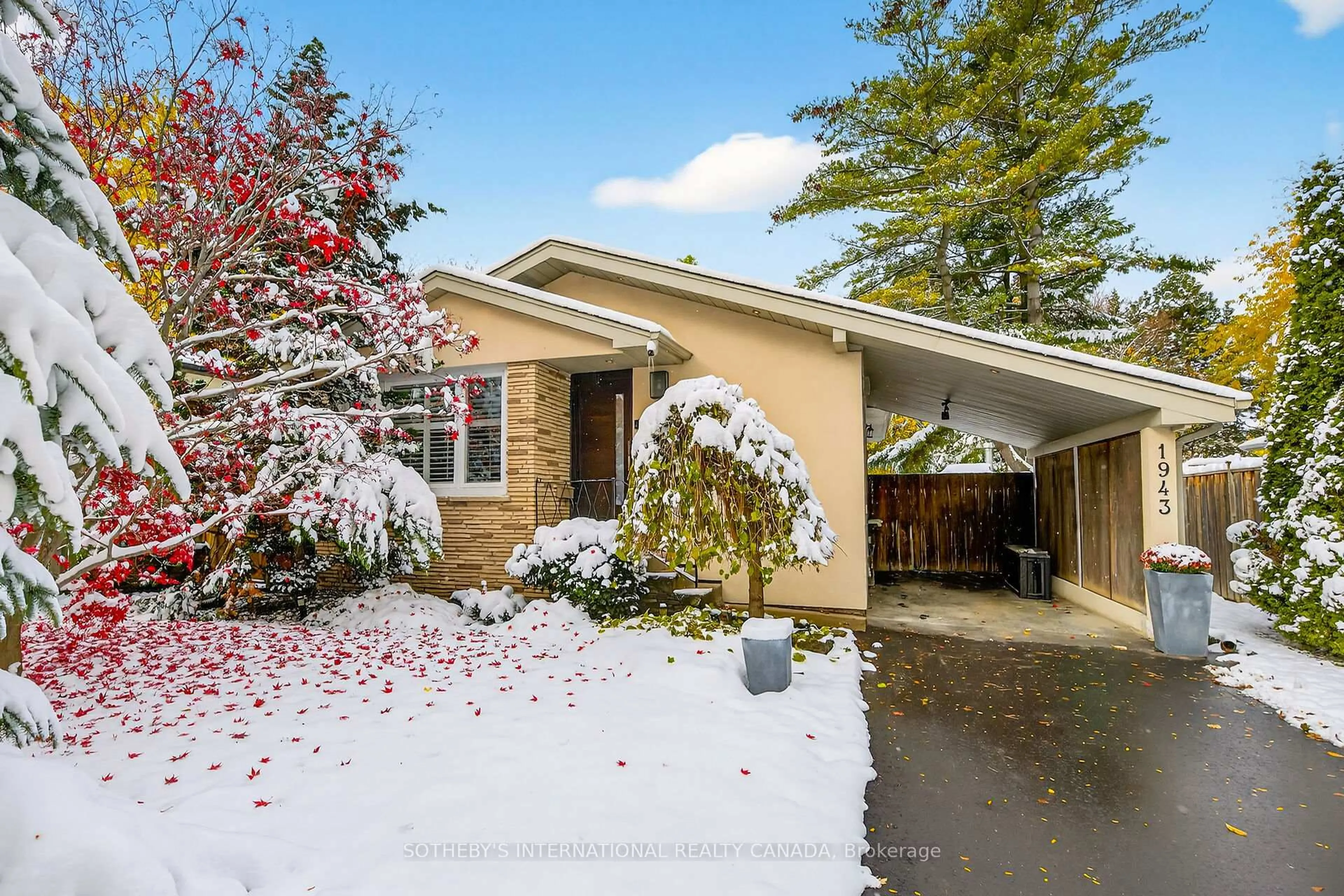 Unknown for 1943 Deanhome Rd, Mississauga Ontario L5J 2K5