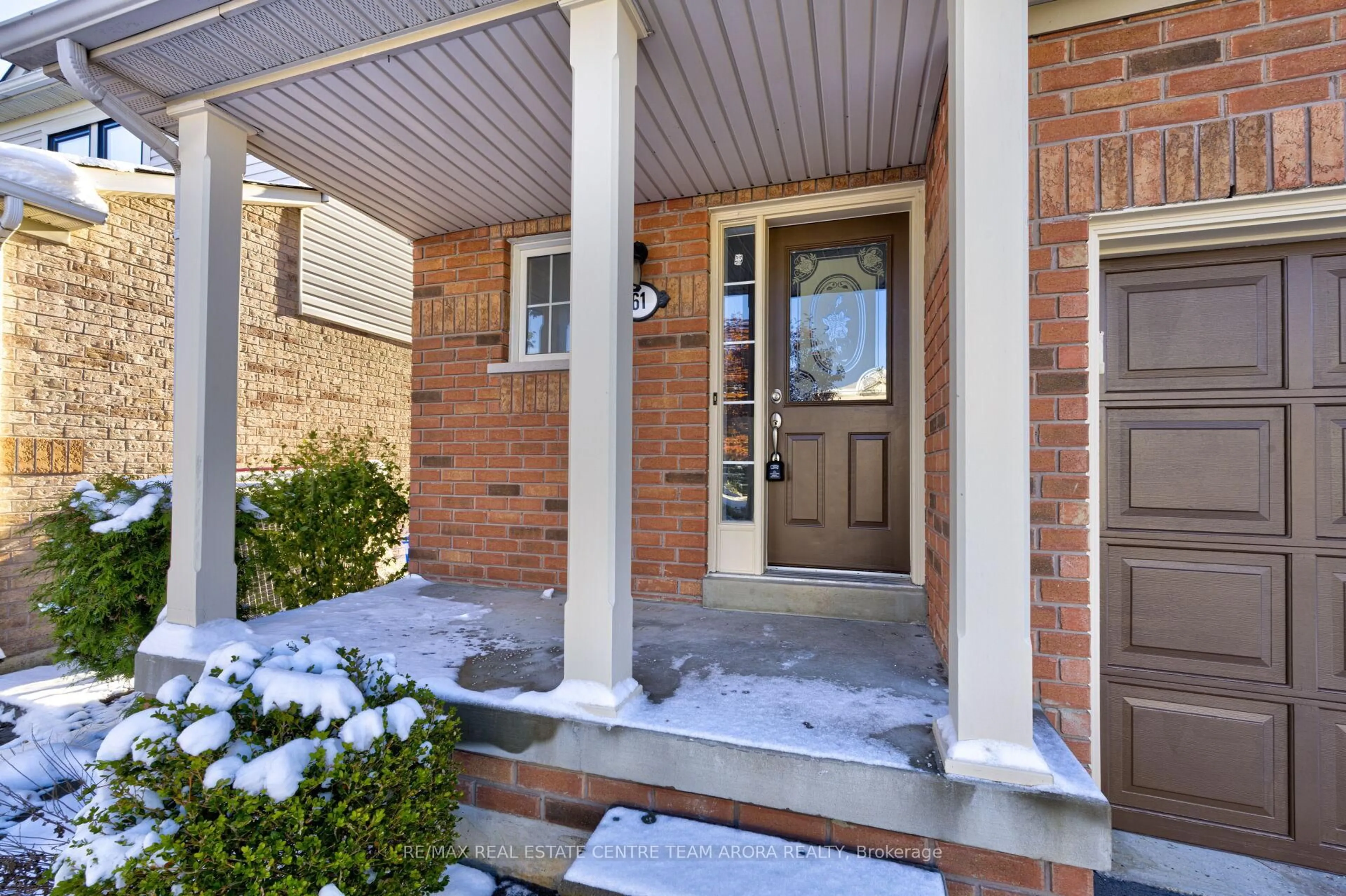 Indoor entryway for 61 Ridgemore Cres, Brampton Ontario L7A 2L5