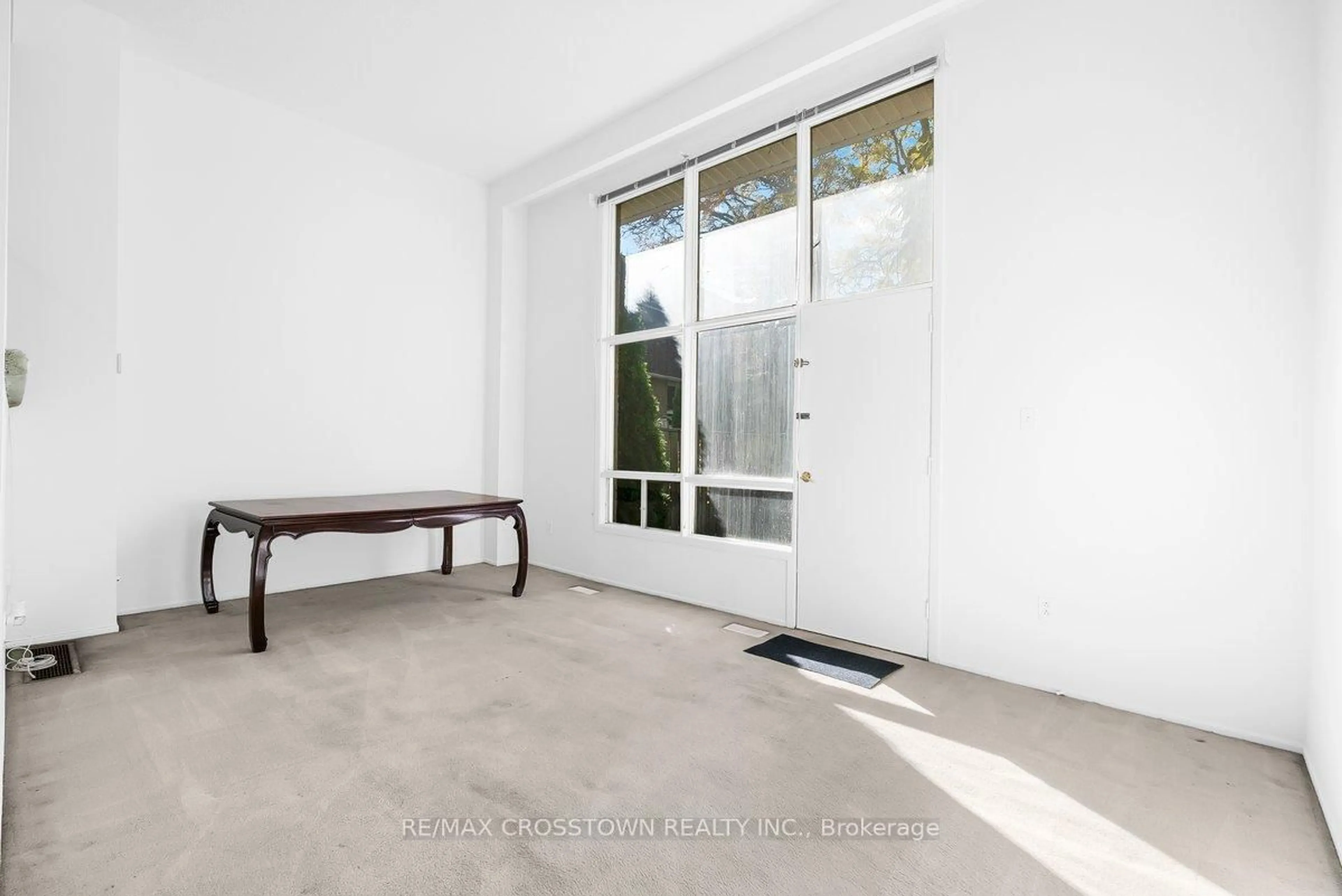 Indoor entryway for 627 Rathburn Rd #20, Toronto Ontario M9C 3T5