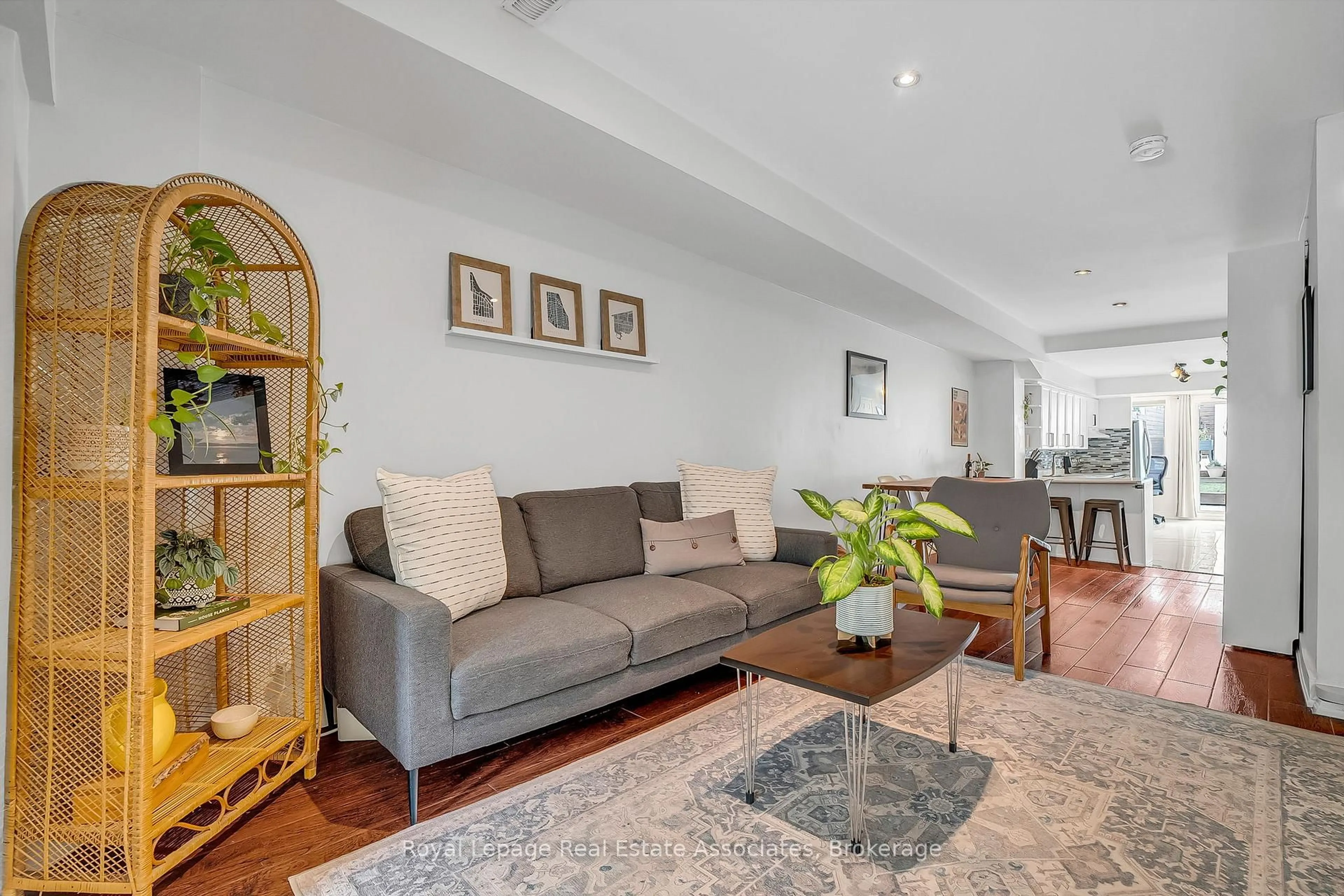 Living room with furniture, unknown for 240 Sixth St, Toronto Ontario M8V 3A7