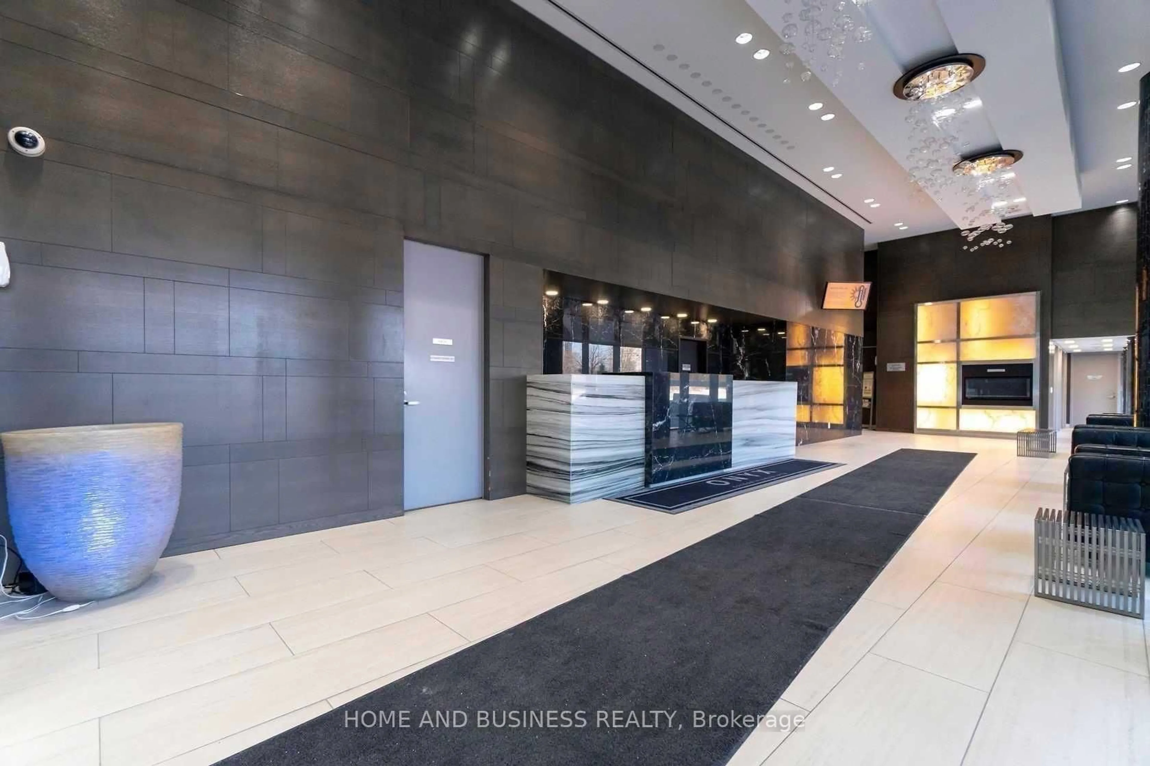 Unknown for 223 Webb Dr #809, Mississauga Ontario L5B 0E8