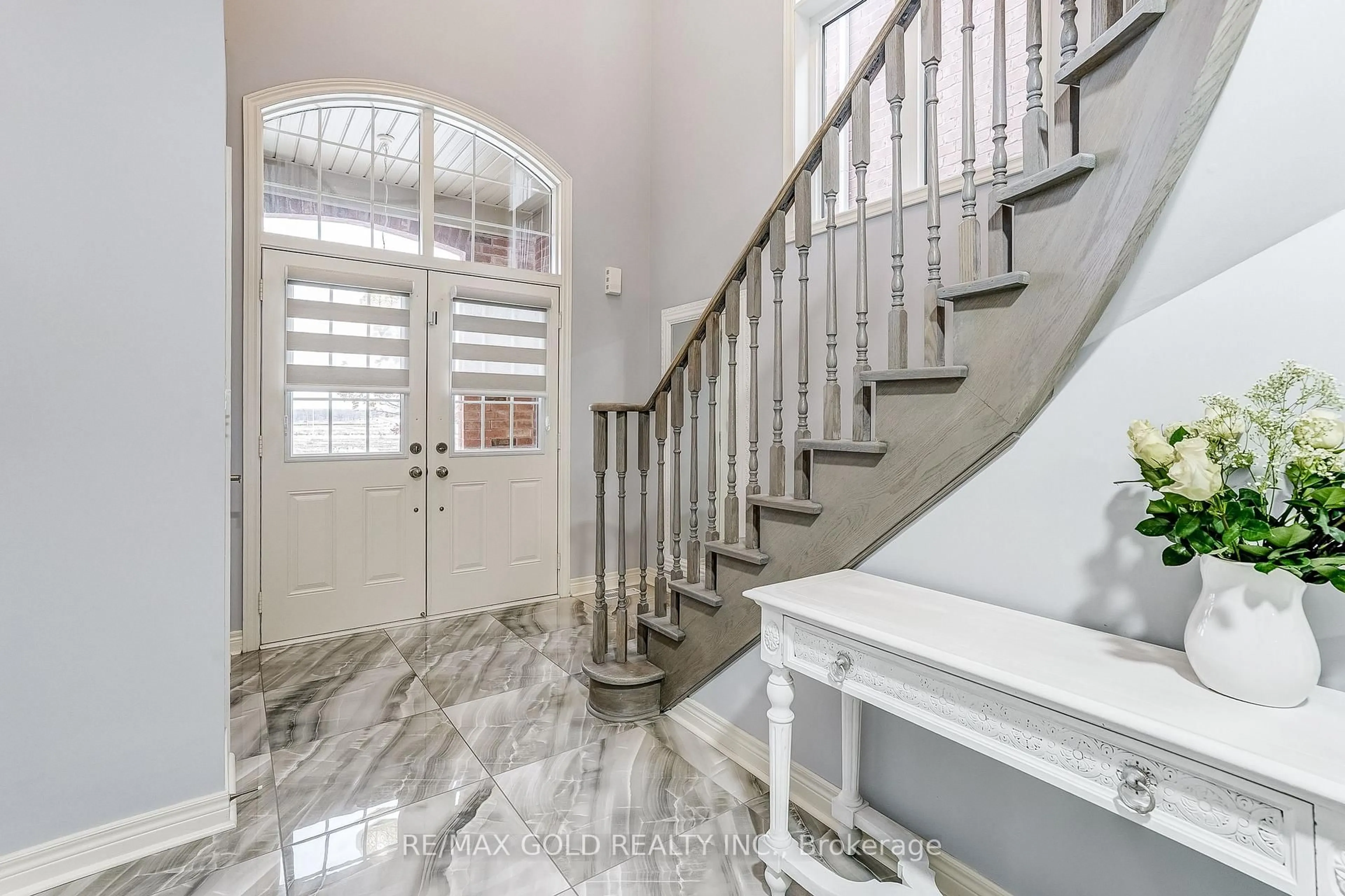 Unknown for 552 Bessborough Dr, Milton Ontario L9T 8P5