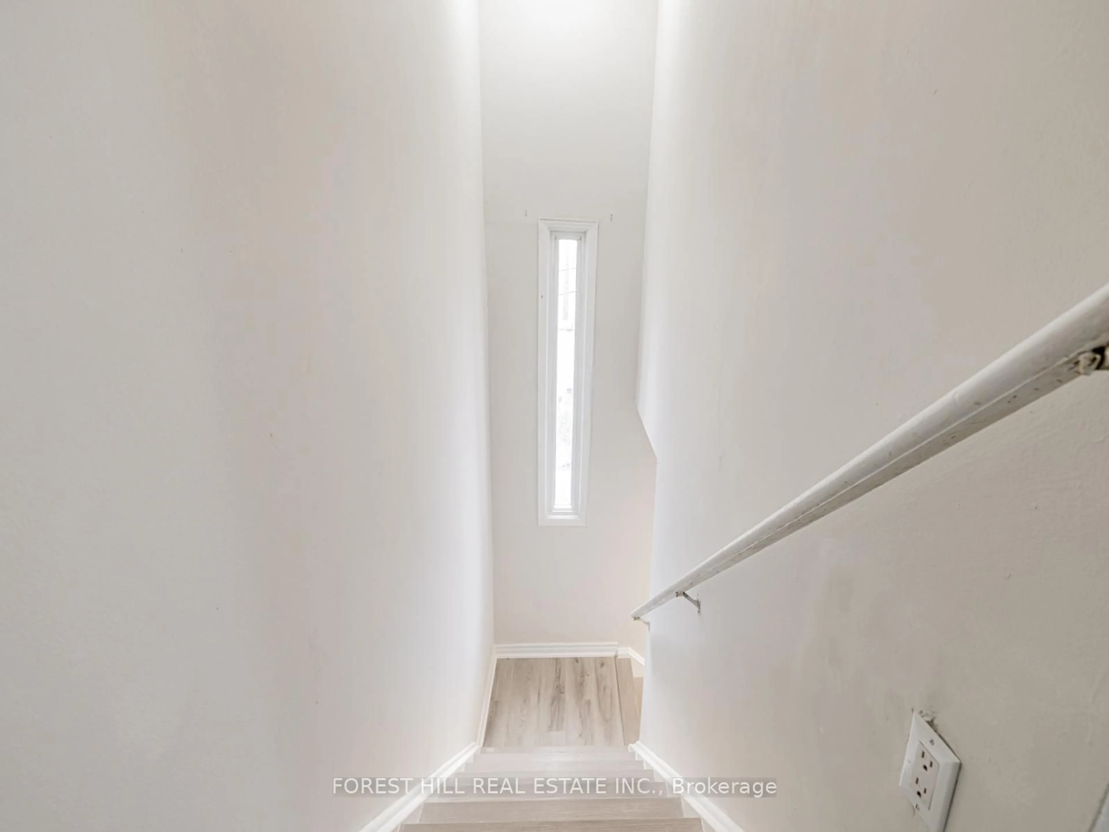 Stairs for 16 Rexdale Blvd #25, Toronto Ontario M9W 5Z3