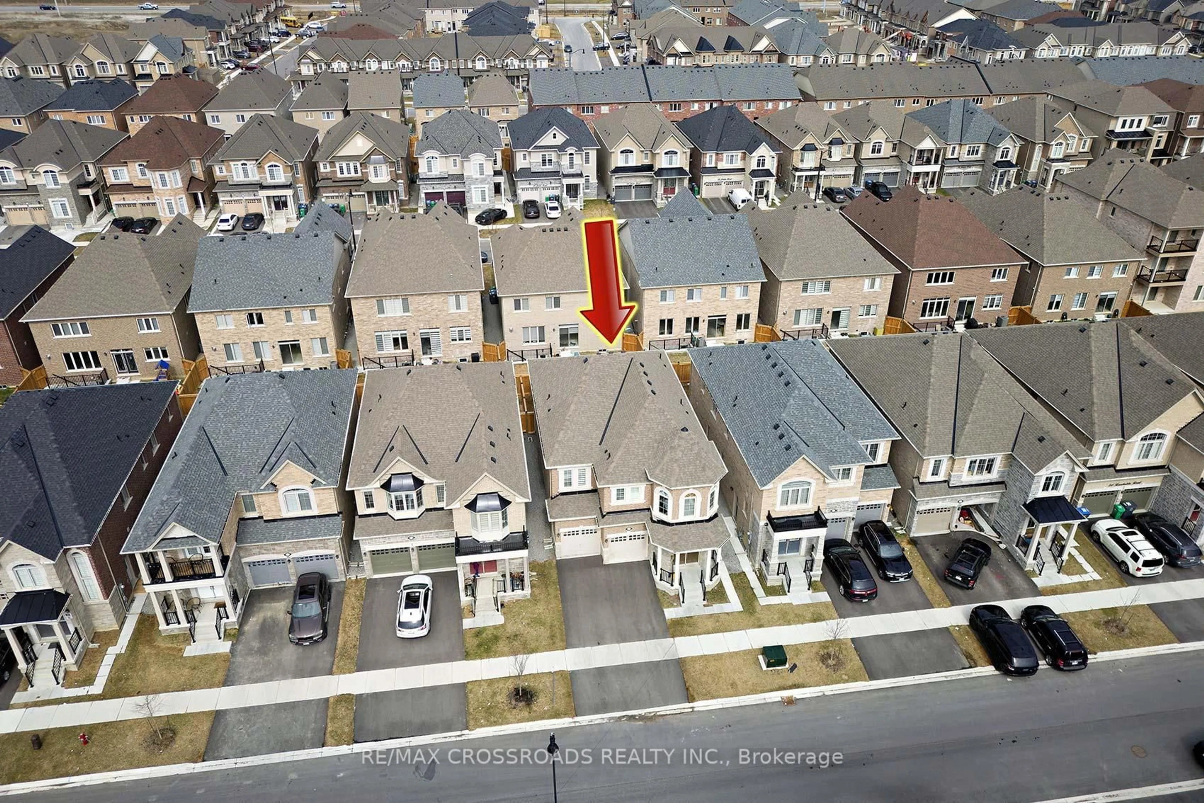 A pic from outside/outdoor area/front of a property/back of a property/a pic from drone, unknown for 26 Kambalda Rd, Brampton Ontario L7A 5J3