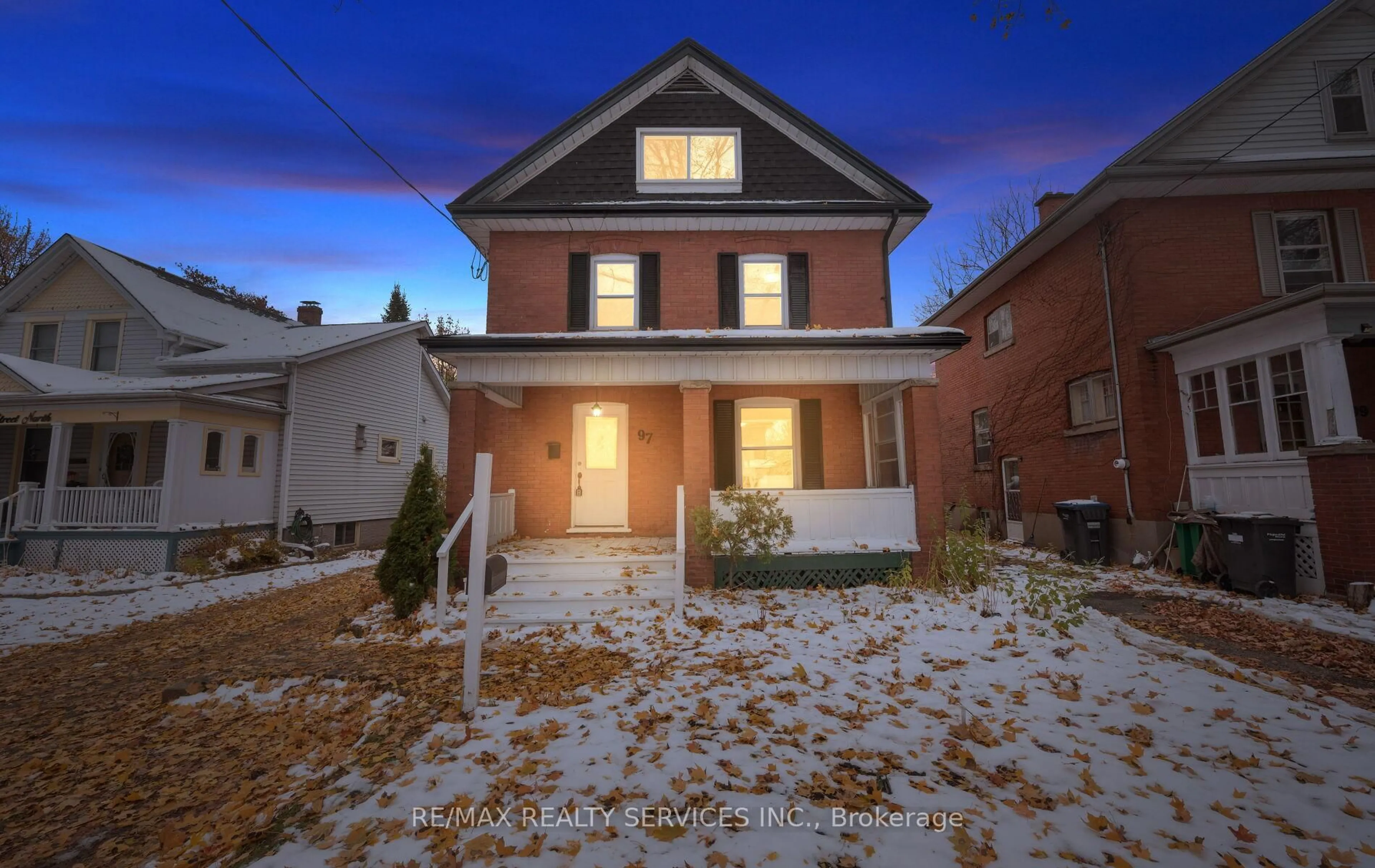 Home with brick exterior material, street for 97 Mill St, Brampton Ontario L6X 1T7