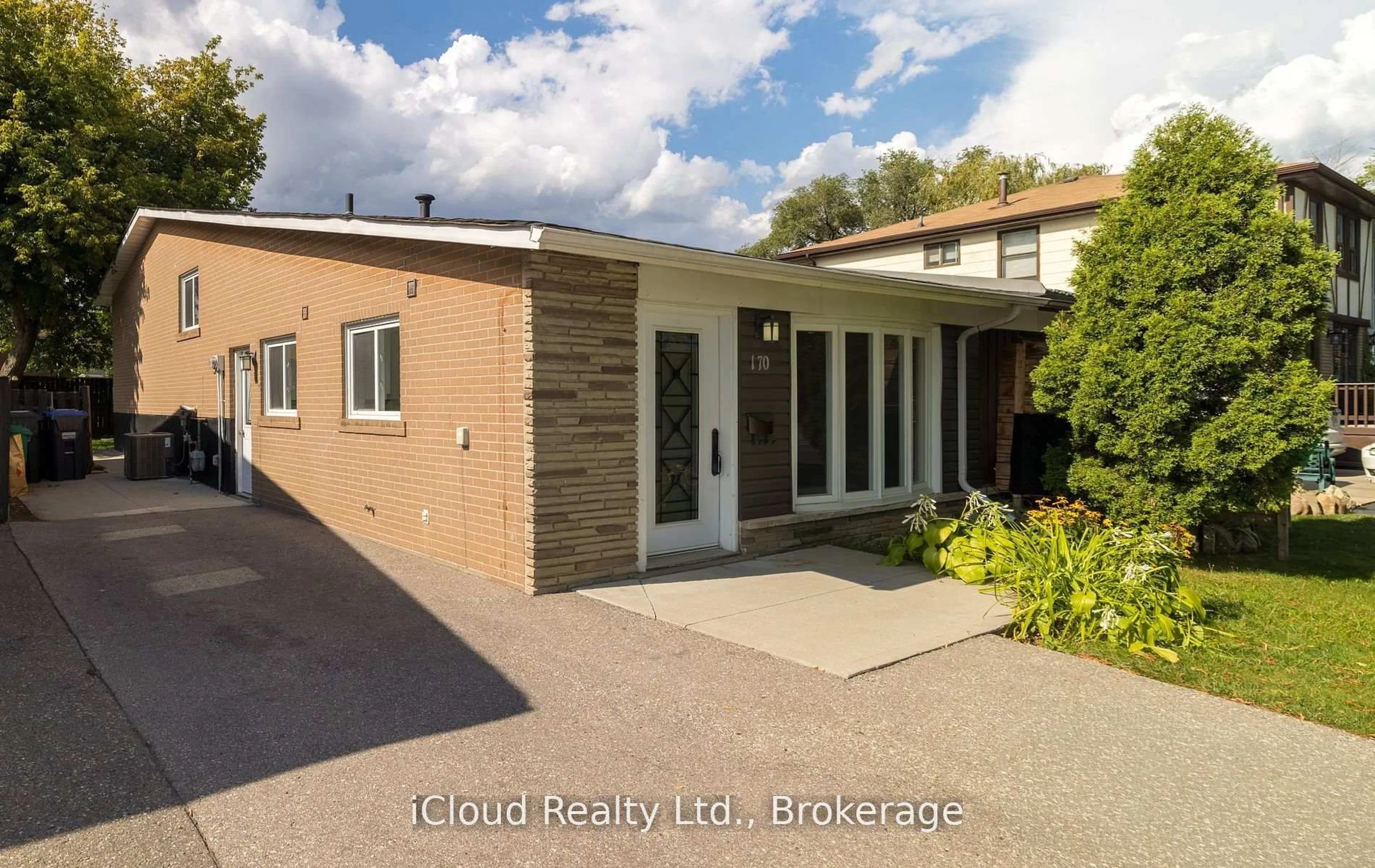 Unknown for 170 Clarence St, Brampton Ontario L6W 1S9