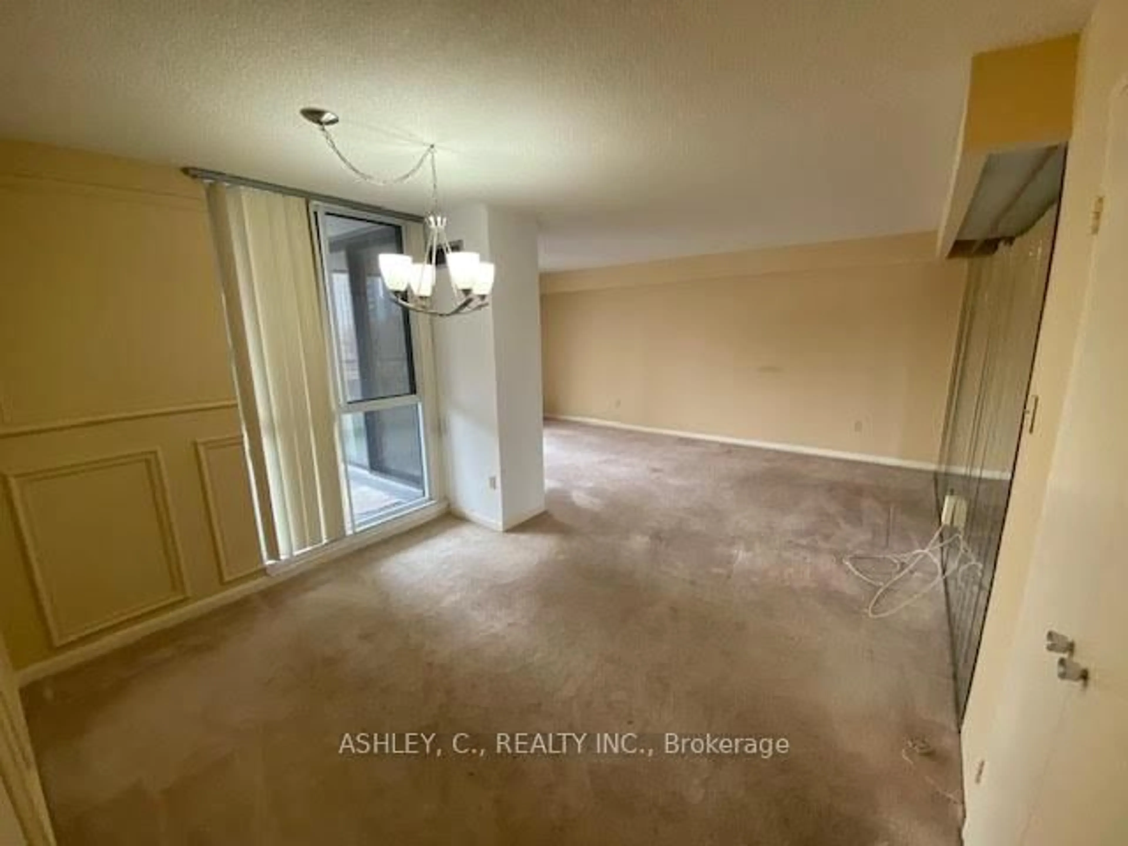 A pic of a room for 1320 Mississauga Valley Blvd #503, Mississauga Ontario L5A 3S9