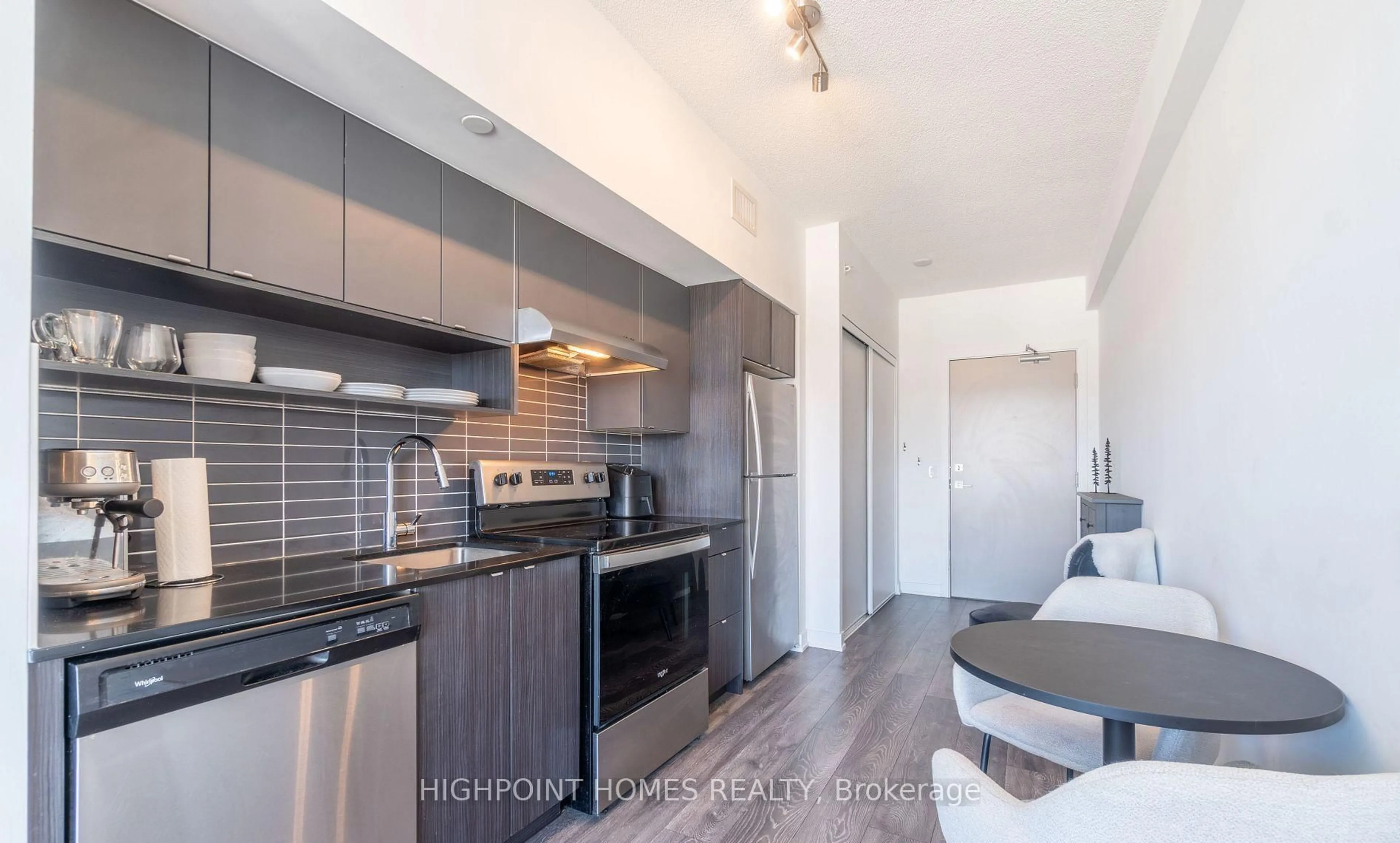 Unknown for 1119 Cooke Blvd #B225, Burlington Ontario L7T 0C7