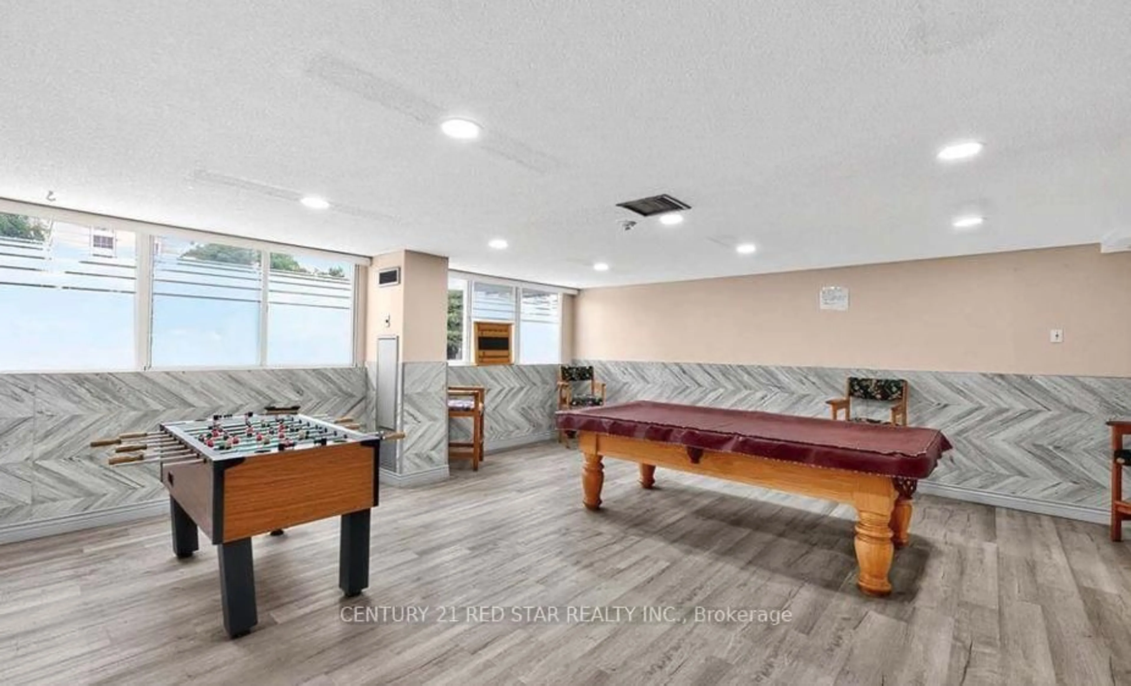 Lobby for 3695 Kaneff Cres #107, Mississauga Ontario L5A 4B6