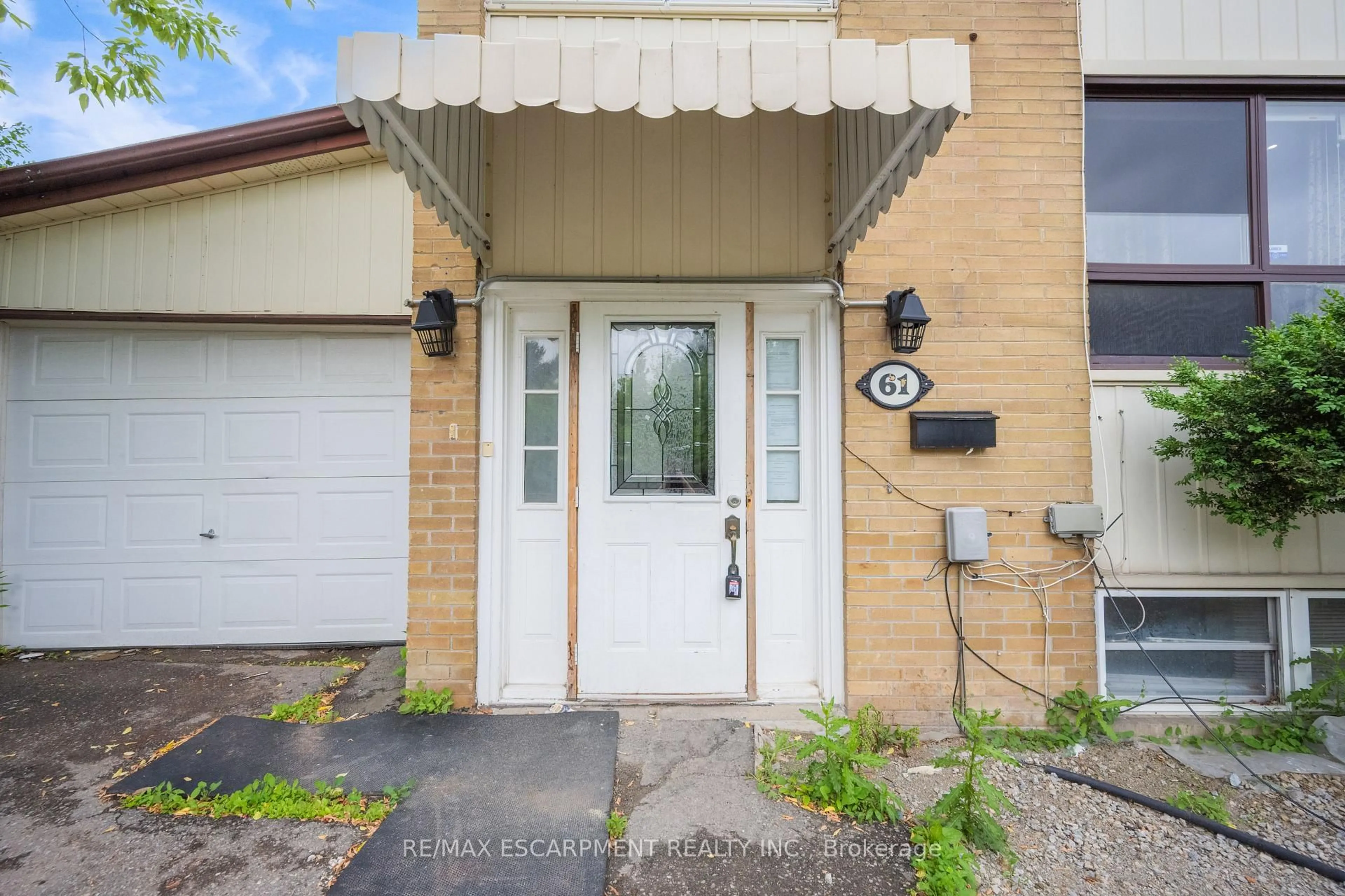 Unknown for 61 Clarence St, Brampton Ontario L6W 1S4